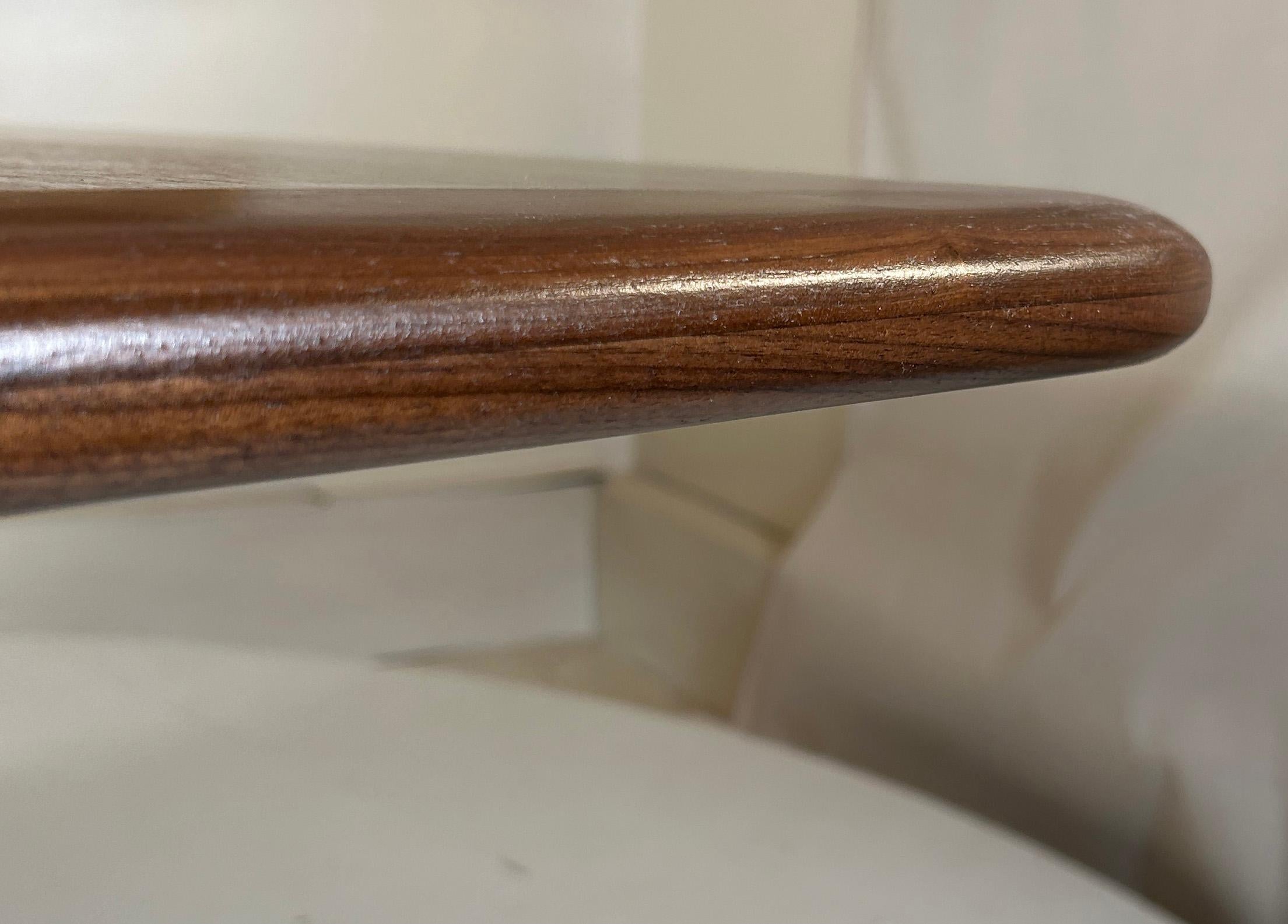 Modern Large 8-Seater boat shaped one of a kind table For Sale 4