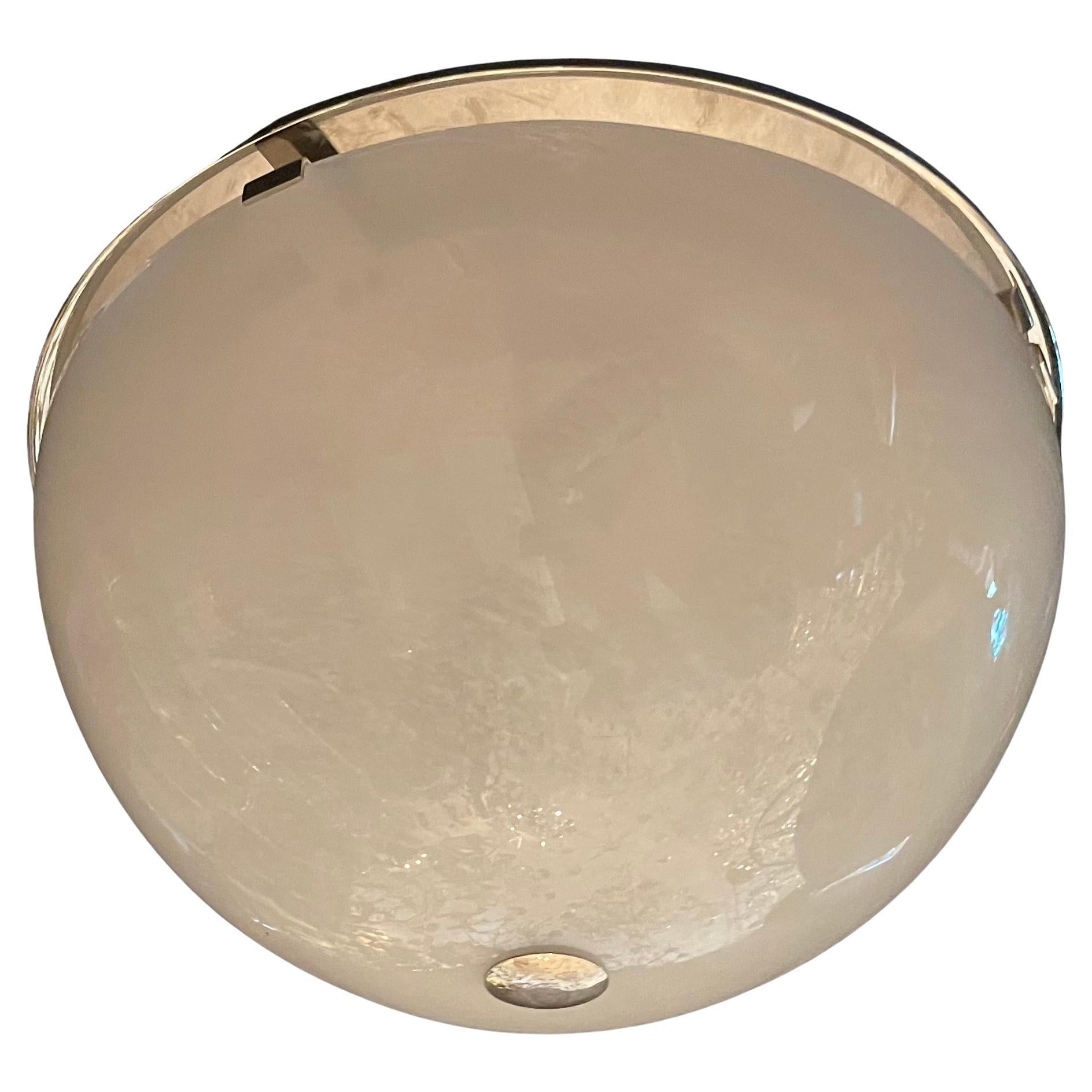 Grand globe / dôme moderne en verre d'art de style Murano avec boîtier en nickel poli Plafonnier à montage affleurant avec 4 prises candélabres