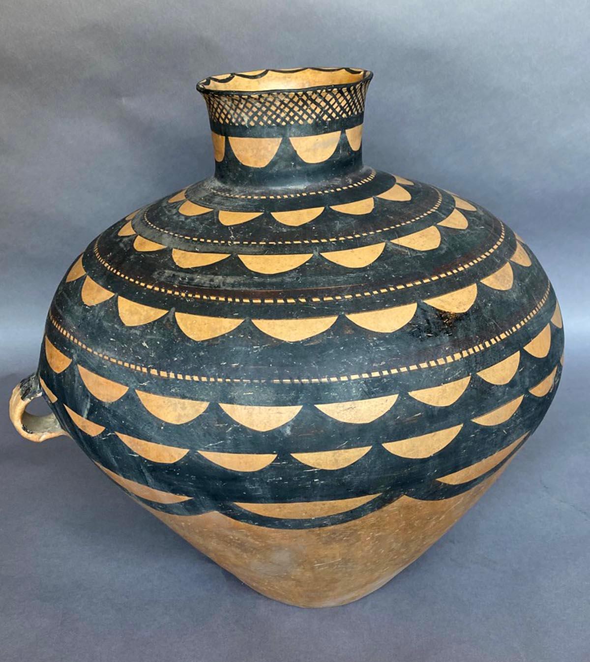 Pots en céramique modernes de style néolithique à grande échelle en vente 6
