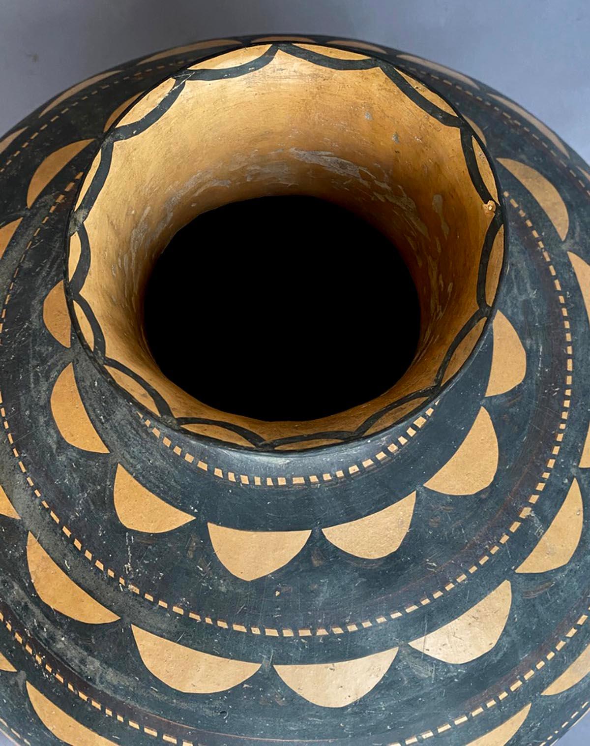 Pots en céramique modernes de style néolithique à grande échelle en vente 7