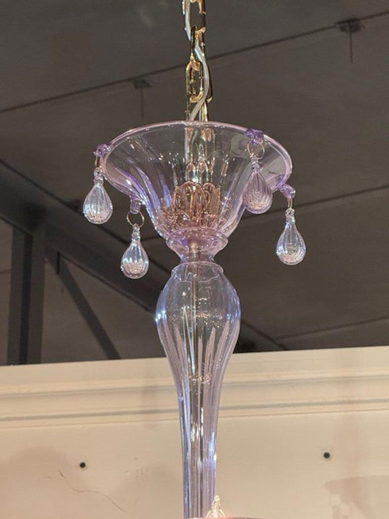 Araña moderna de cristal de Murano soplado color lavanda con 10 brazos en Bueno estado para la venta en Dallas, TX