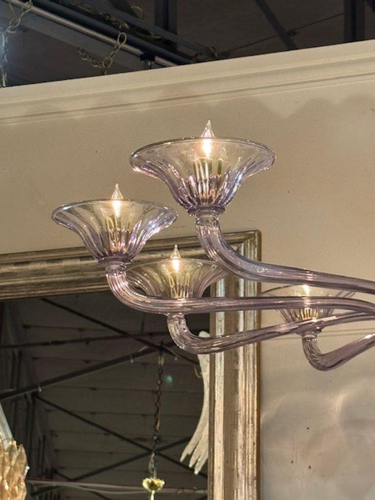 Araña moderna de cristal de Murano soplado color lavanda con 10 brazos Cristal de Murano en venta