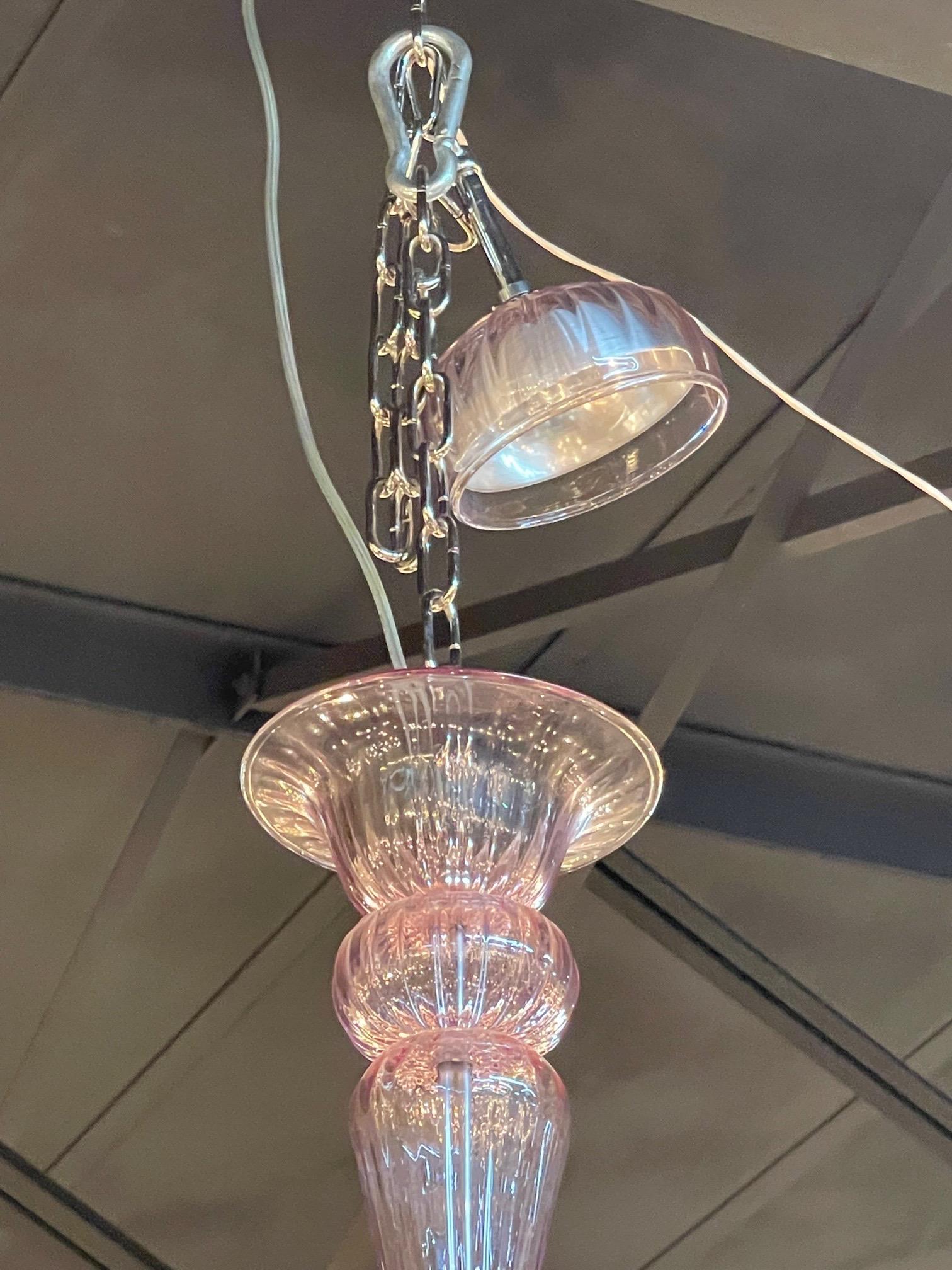 XXIe siècle et contemporain Lustre moderne à 10 bras en verre de Murano de couleur lavande en vente