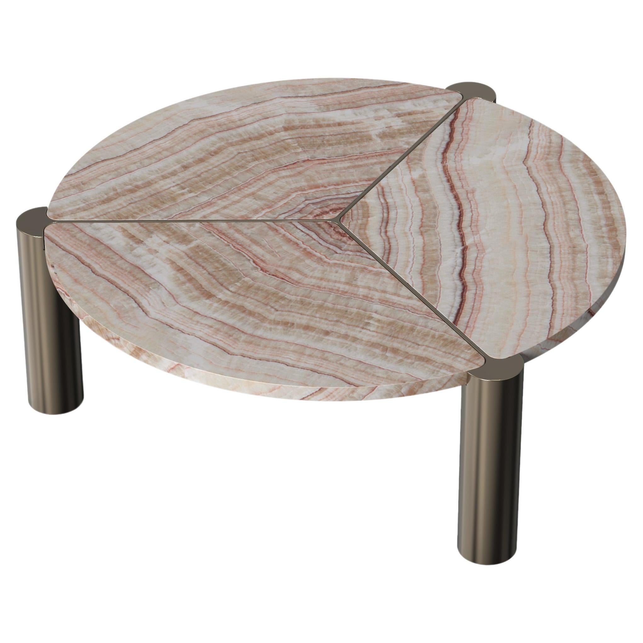 Modern Leaf Center Table in Brioches Onice and Goldish Metal For Sale