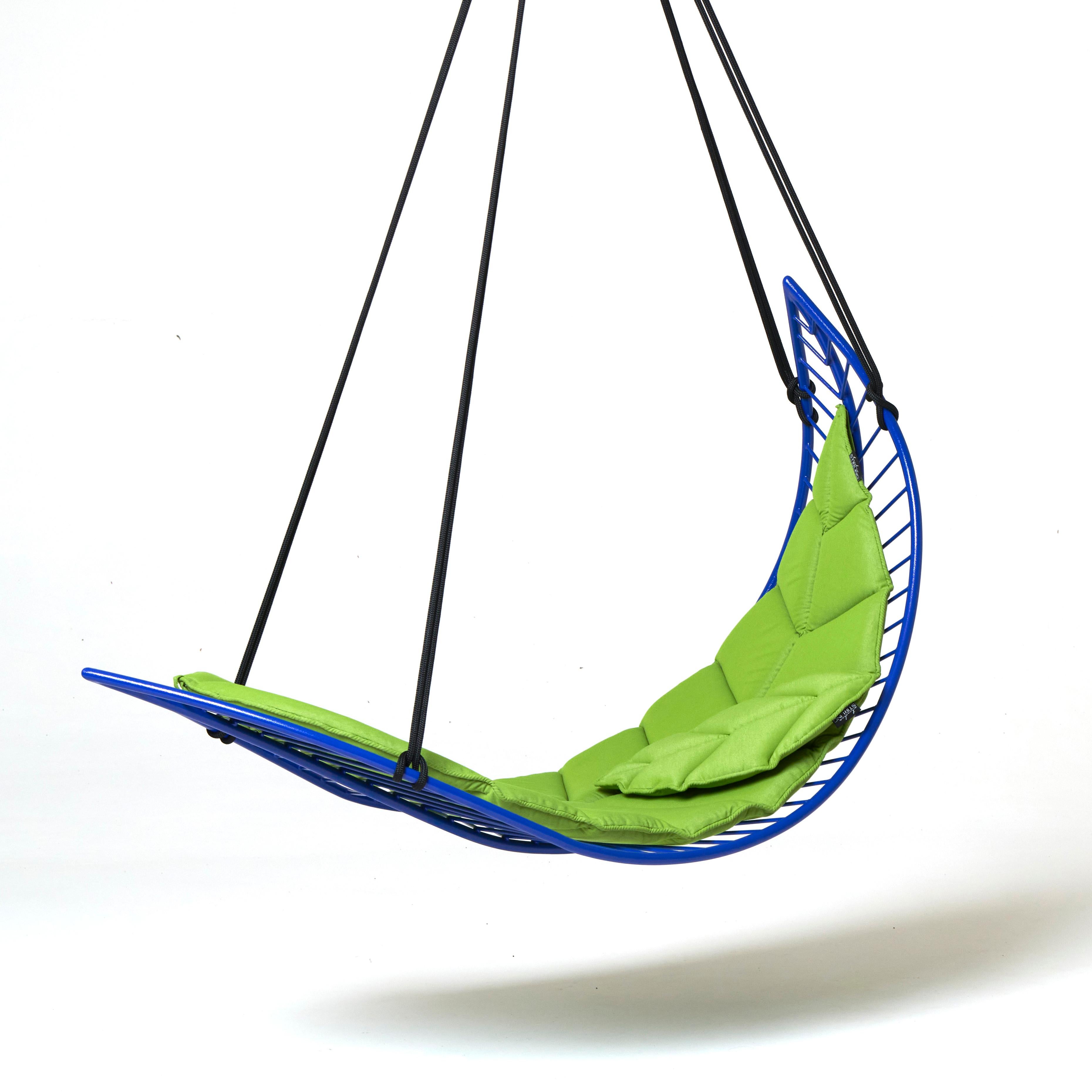The Leaf hanging chair swing seat is fluid and organic. The chair is inspired by nature and is reminiscent of organic leaf shapes with its veins flowing out from the centre. It is simple and striking in its visual appeal.

The chair has been