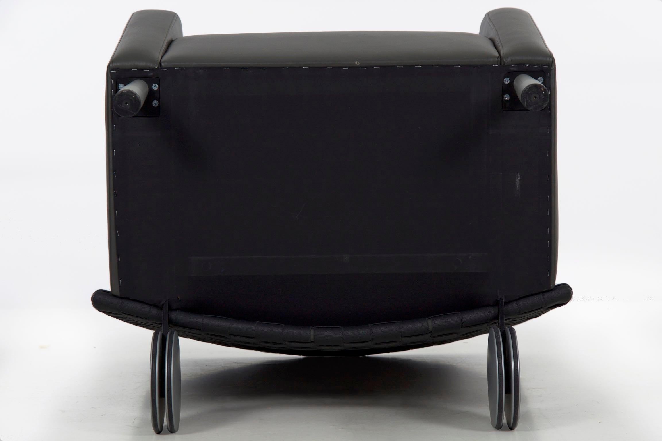 Modern Leather and Woven-Back Lounge Armchair with Ottoman, 21st Century For Sale 3