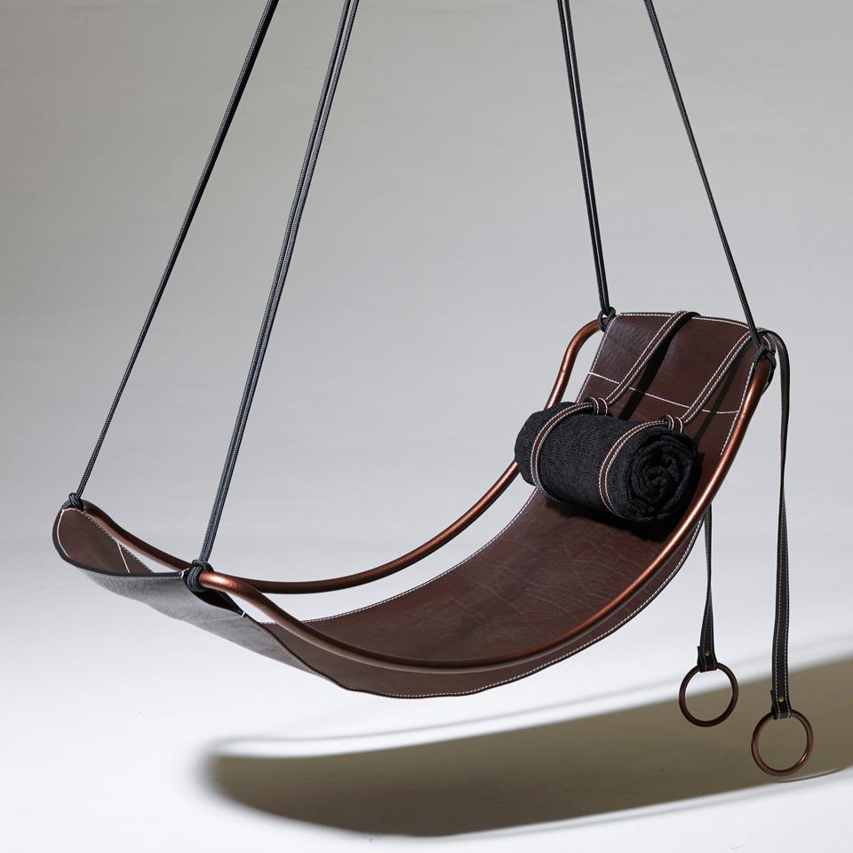 Modern Leather Sling Hanging Chair Now in A Slimmer Frame for Smaller Spaces  In New Condition For Sale In Johannesburg, ZA