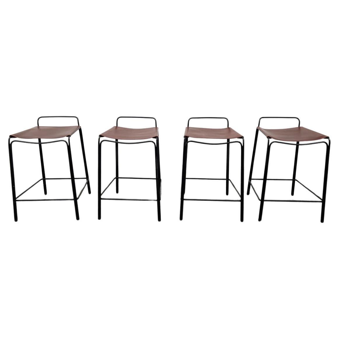 What are counter height bar stools?