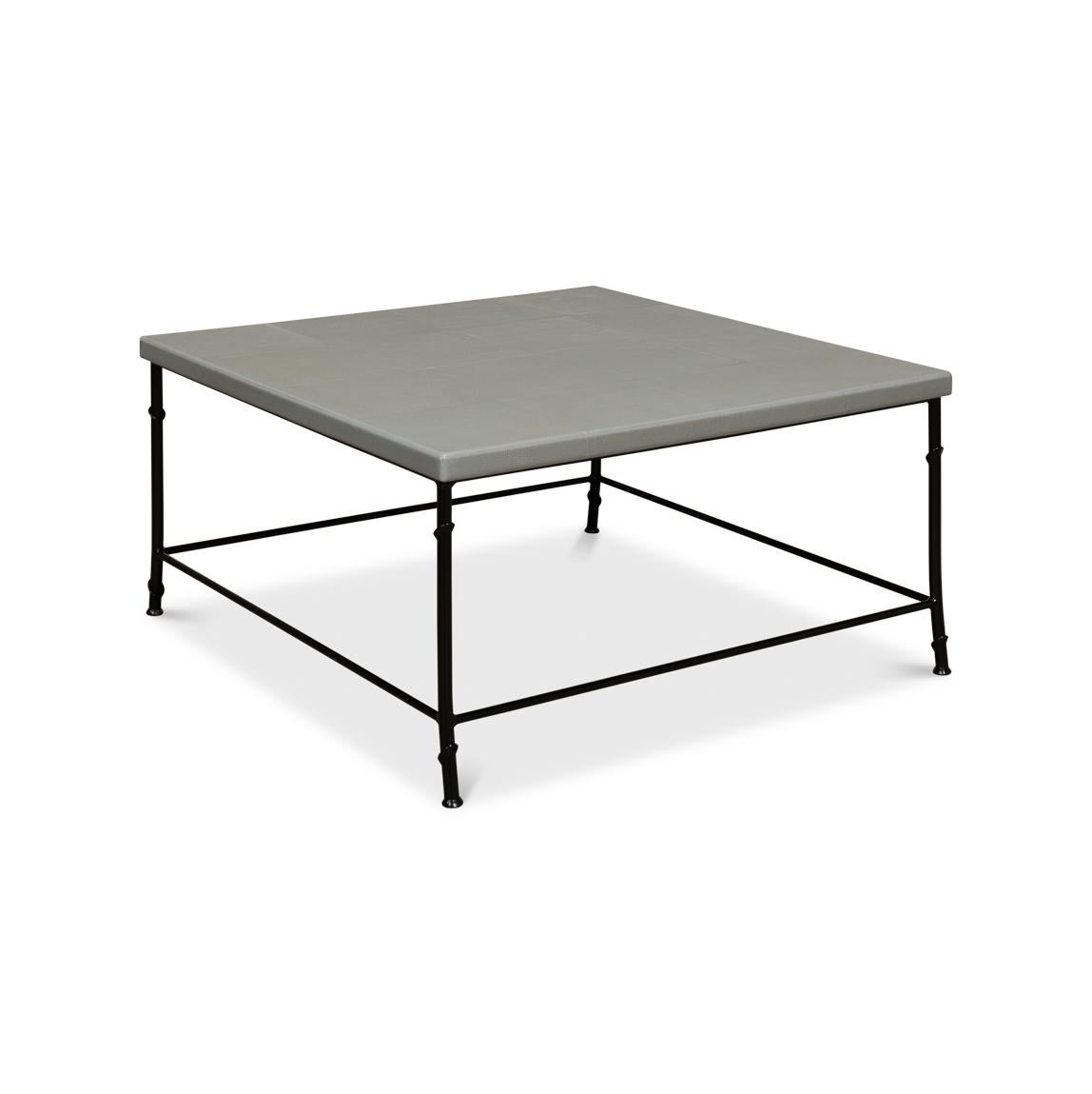 Table basse moderne à plateau en cuir en vente 3