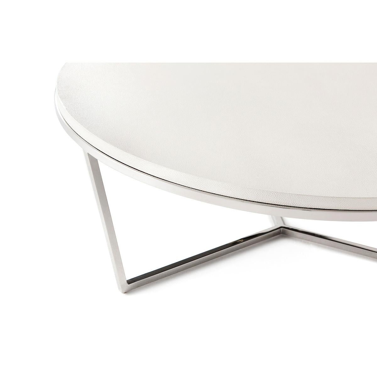 Moderne Table basse moderne à plateau en cuir en vente