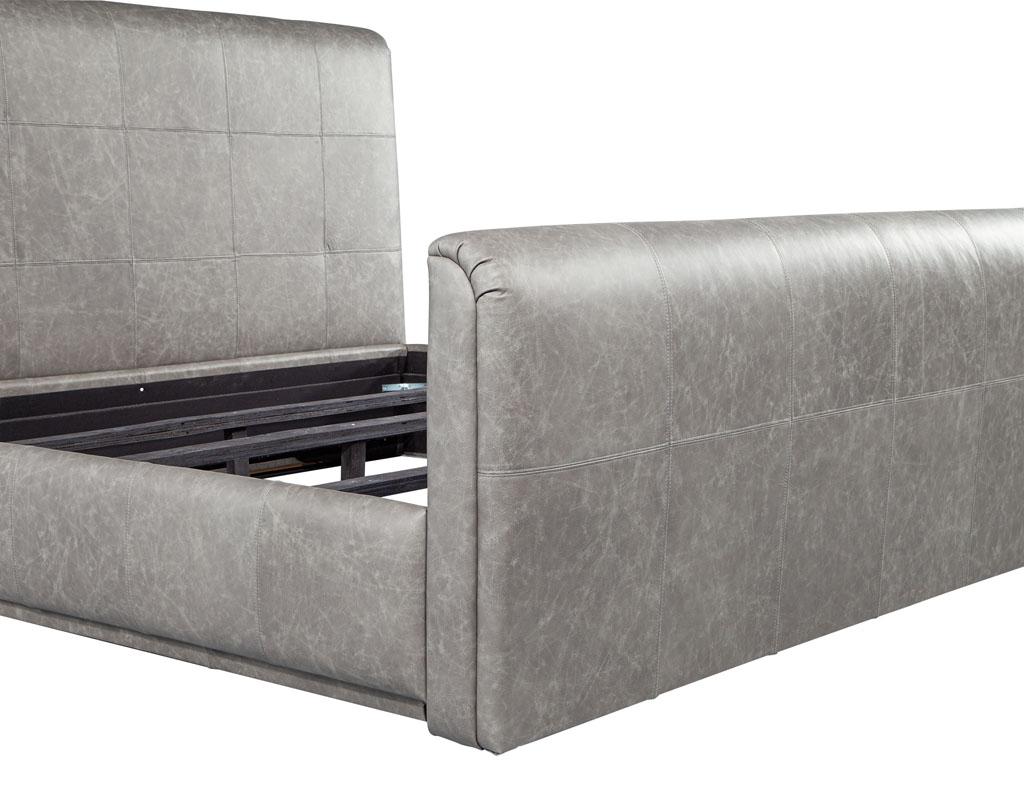 Moderner gepolsterter King-Bettrahmen aus Leder im Angebot 6