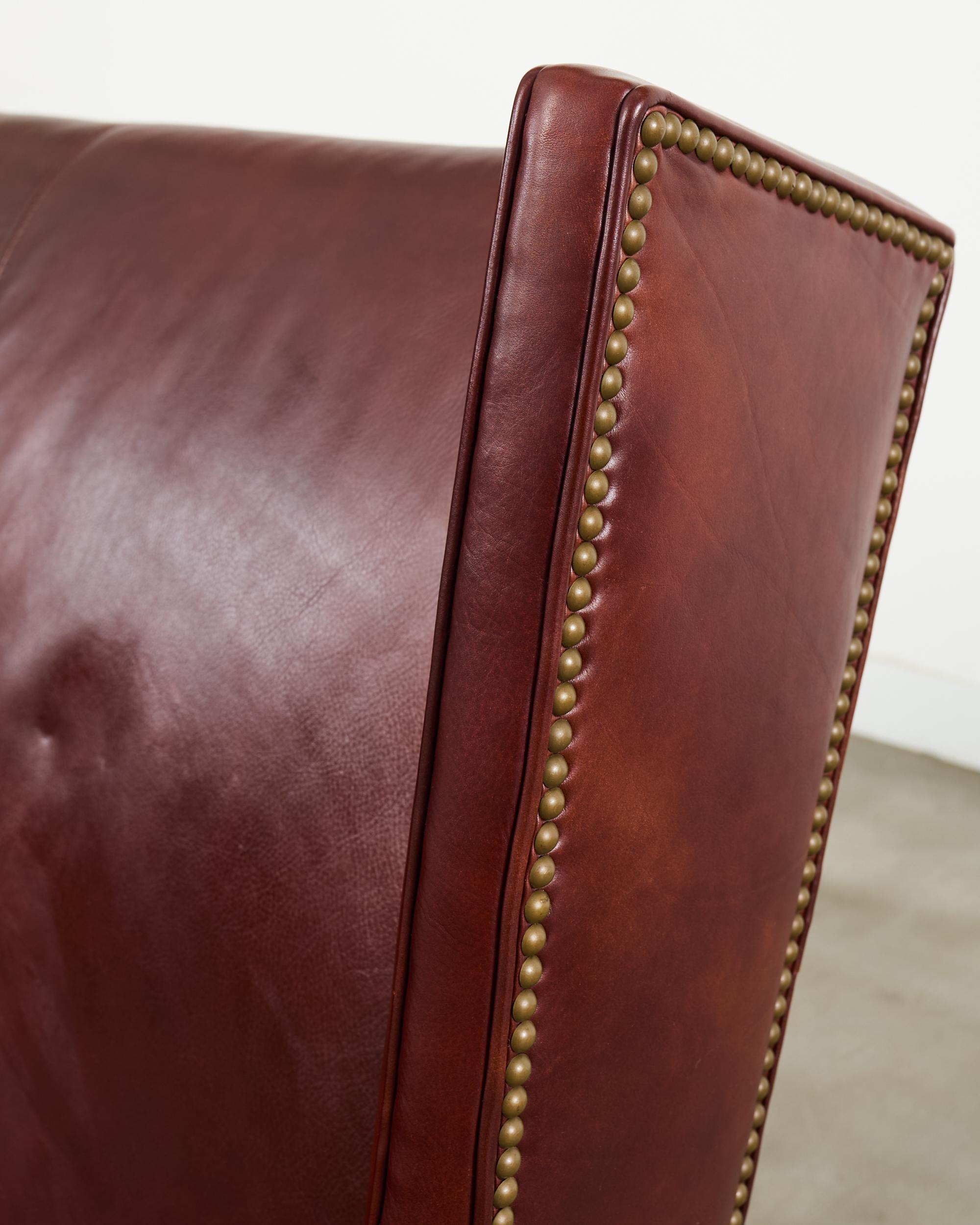 Sofá Settee moderno de cuero con respaldo y ruedas en venta 3