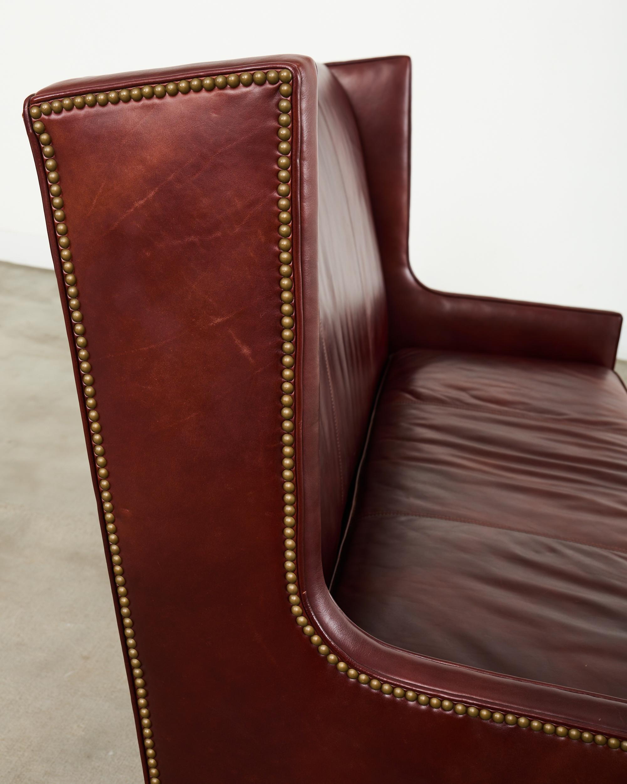 Sofá Settee moderno de cuero con respaldo y ruedas en venta 7