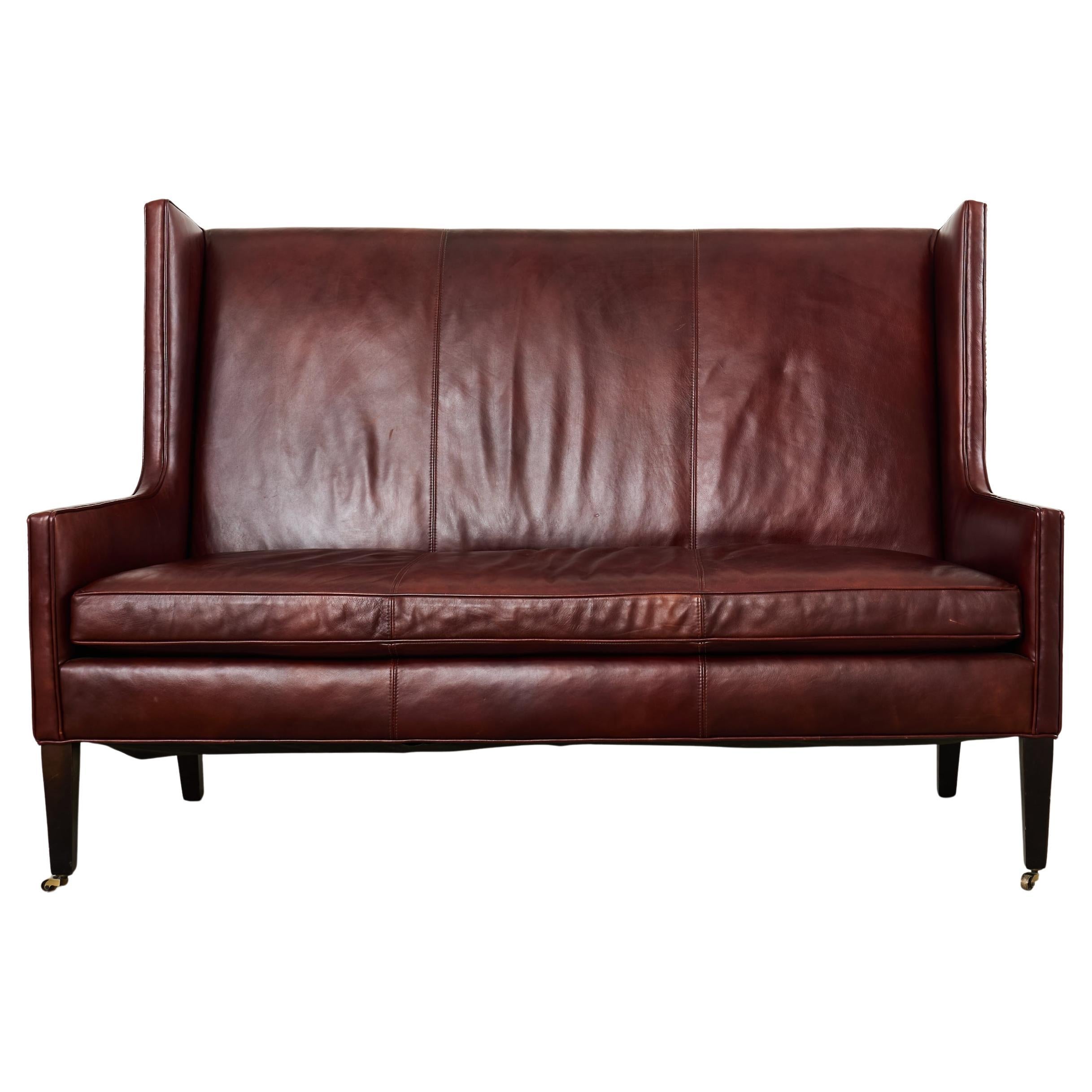 Sofá Settee moderno de cuero con respaldo y ruedas en venta