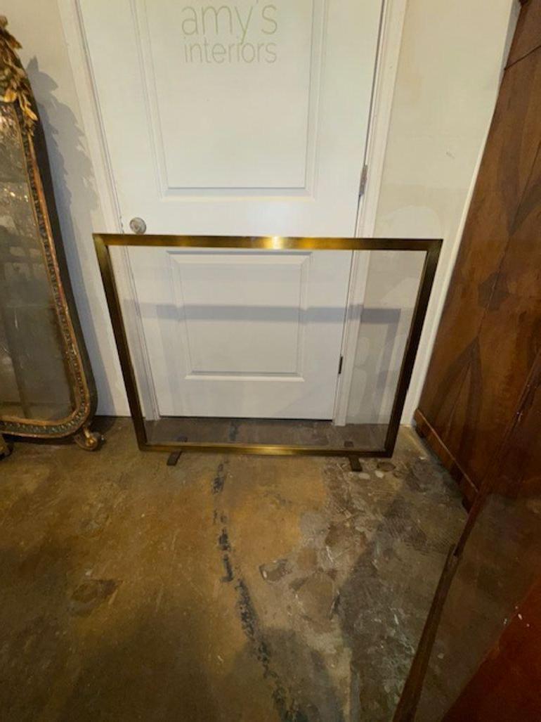 Modern Legacy Design Custom Brass Fire Screen In Good Condition For Sale In Dallas, TX