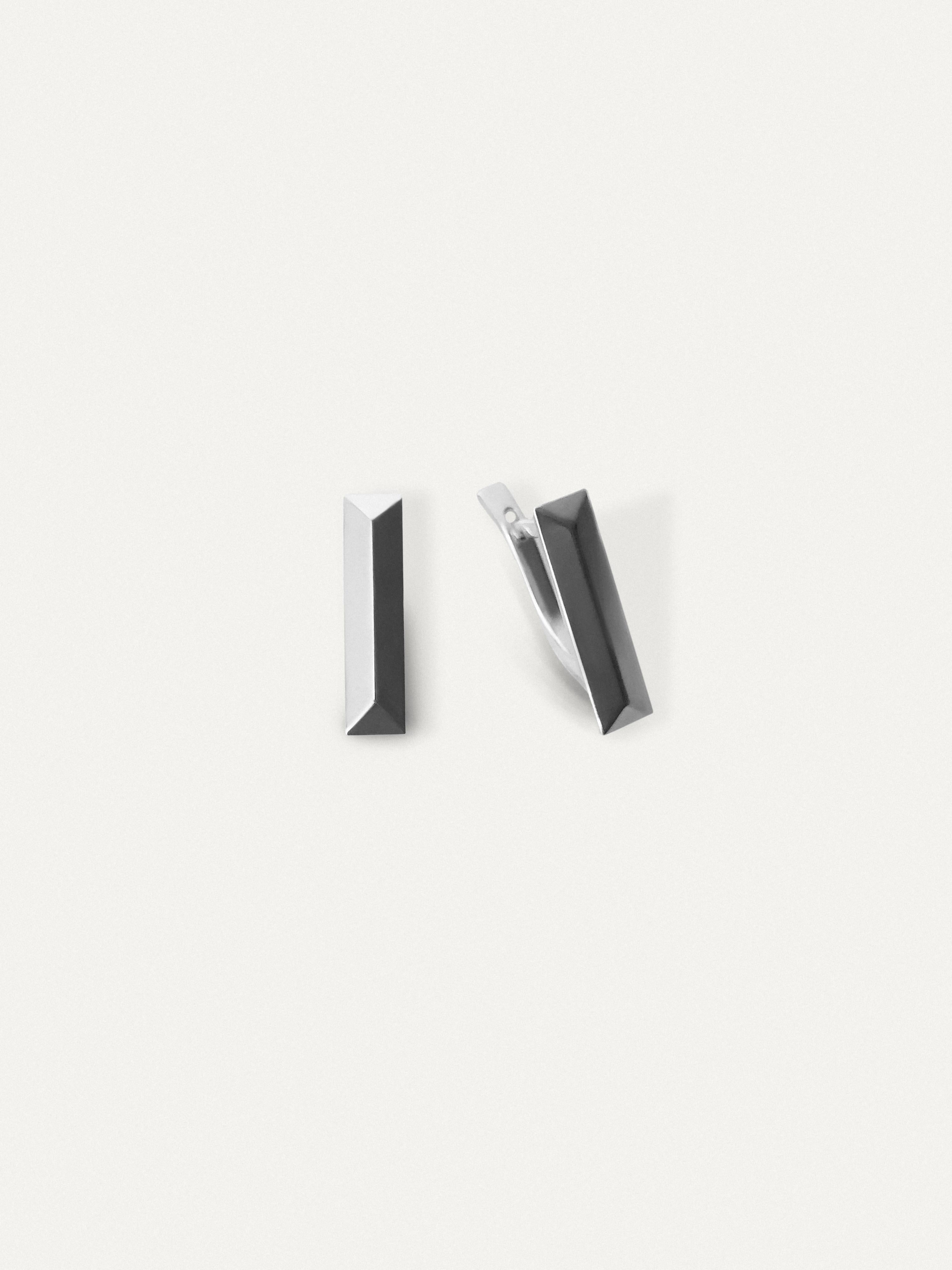 Moderne minimalistische, jeden Tag prismatische Silber-Ohrstecker mit Hebelverschluss  im Zustand „Neu“ im Angebot in Vilnius, LT