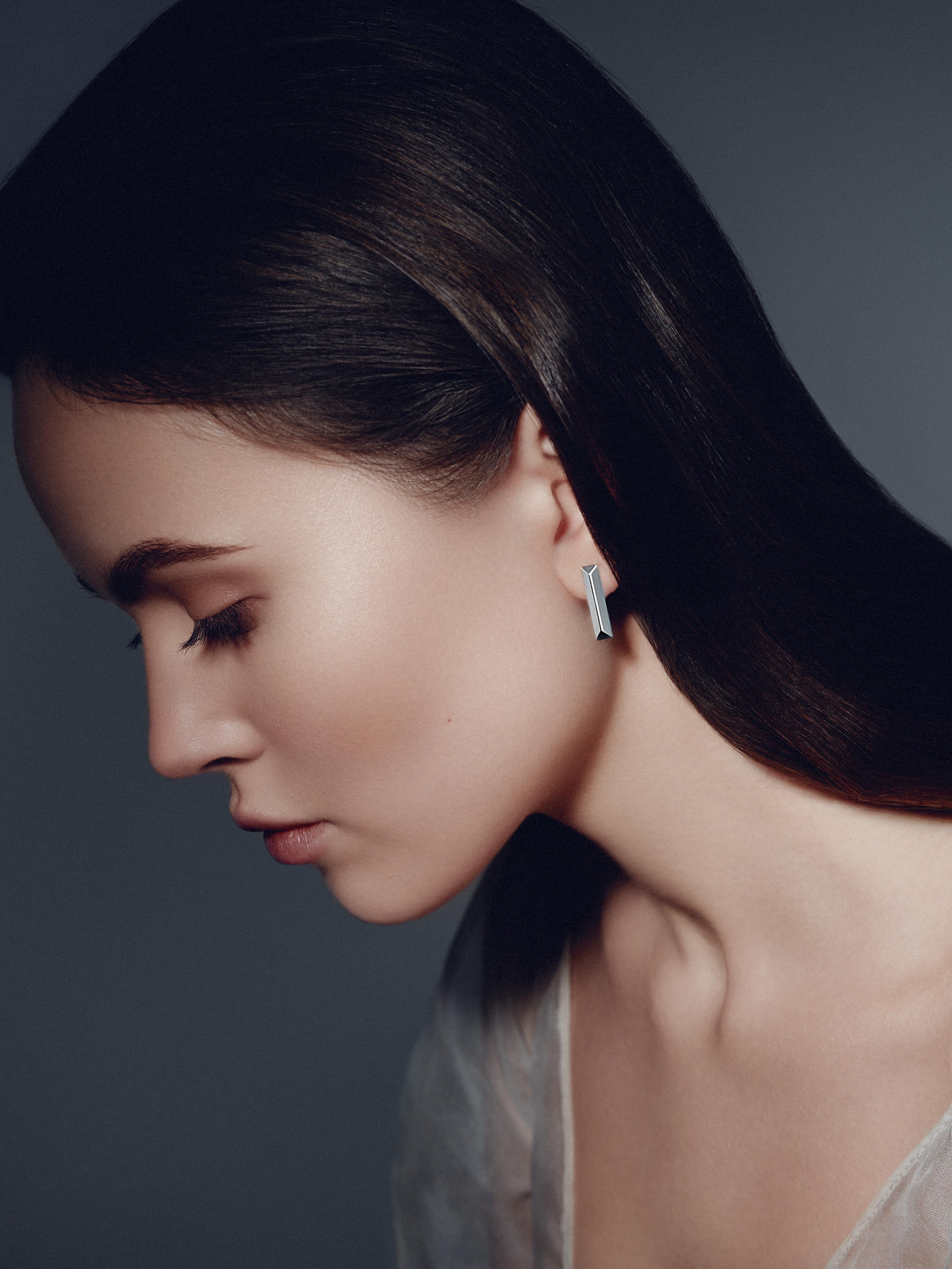 da uomo o donna Modern lever-back Minimalistic Every Day prismatic Stud gilding silver Earrings in vendita