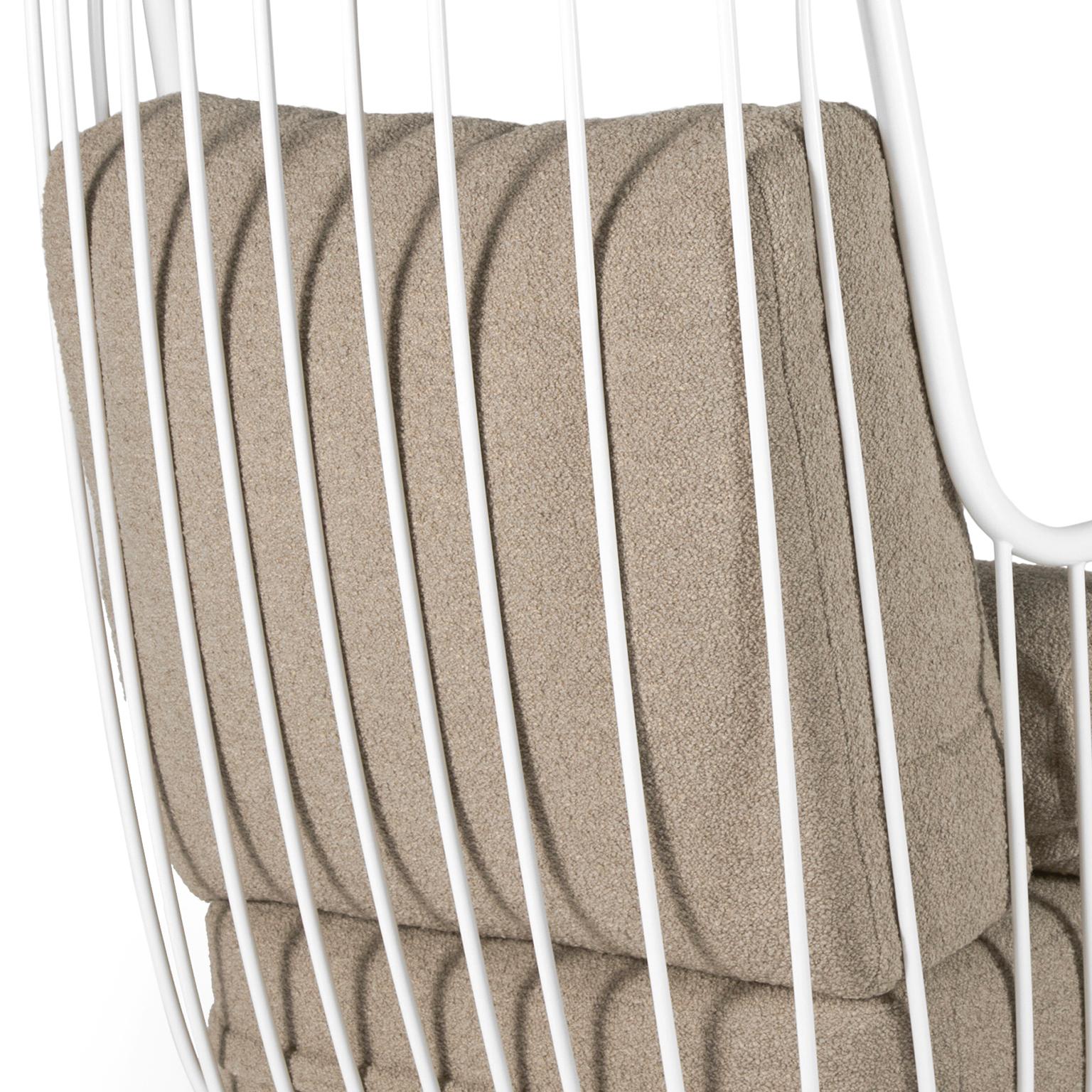 Sillón Moderno Liberty Respaldo Alto en Inox Lacado Blanco y Cojines Bouclé Tela en venta