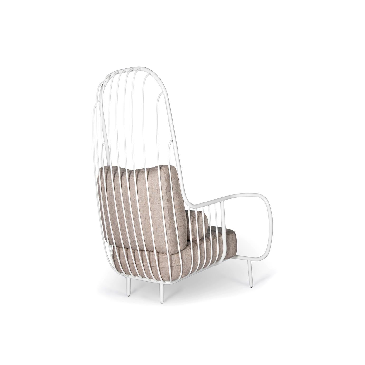 Moderner Liberty-Sessel mit hoher Rückenlehne aus weiß lackiertem Inox und Leinenkissen (Portugiesisch) im Angebot