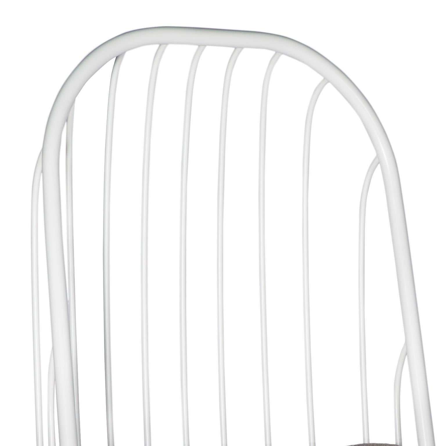 Moderner Liberty-Sessel mit hoher Rückenlehne aus weiß lackiertem Inox und Leinenkissen (Stoff) im Angebot