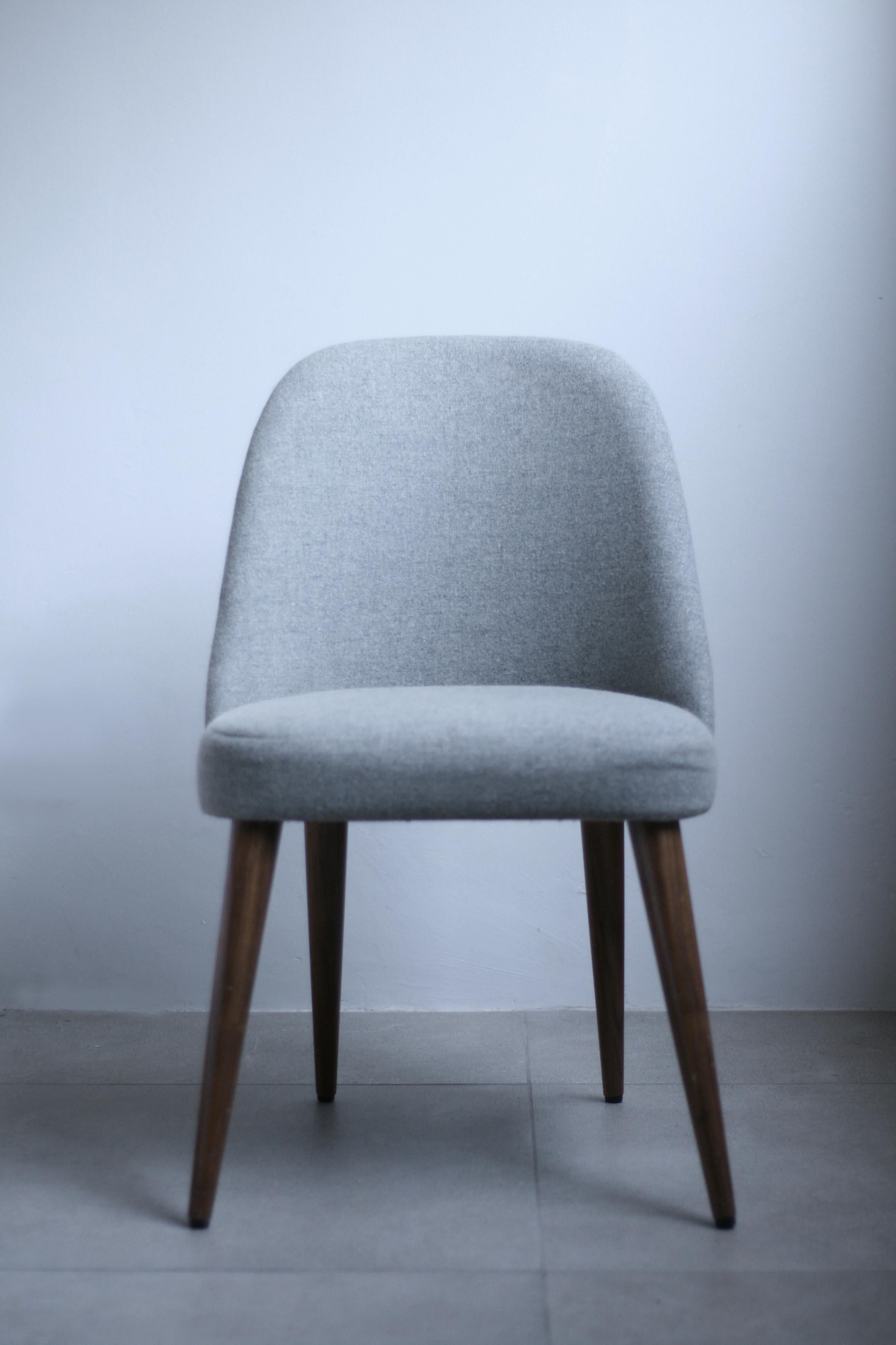 Helsinki collection. Helsinki desk chair: simple, elegant, comfortable. Available in oak and walnut base or in custom materials, may be upholstered with variety of fabrics and colors. Also available as an arm chair and stool. 

Our clients´ favorite