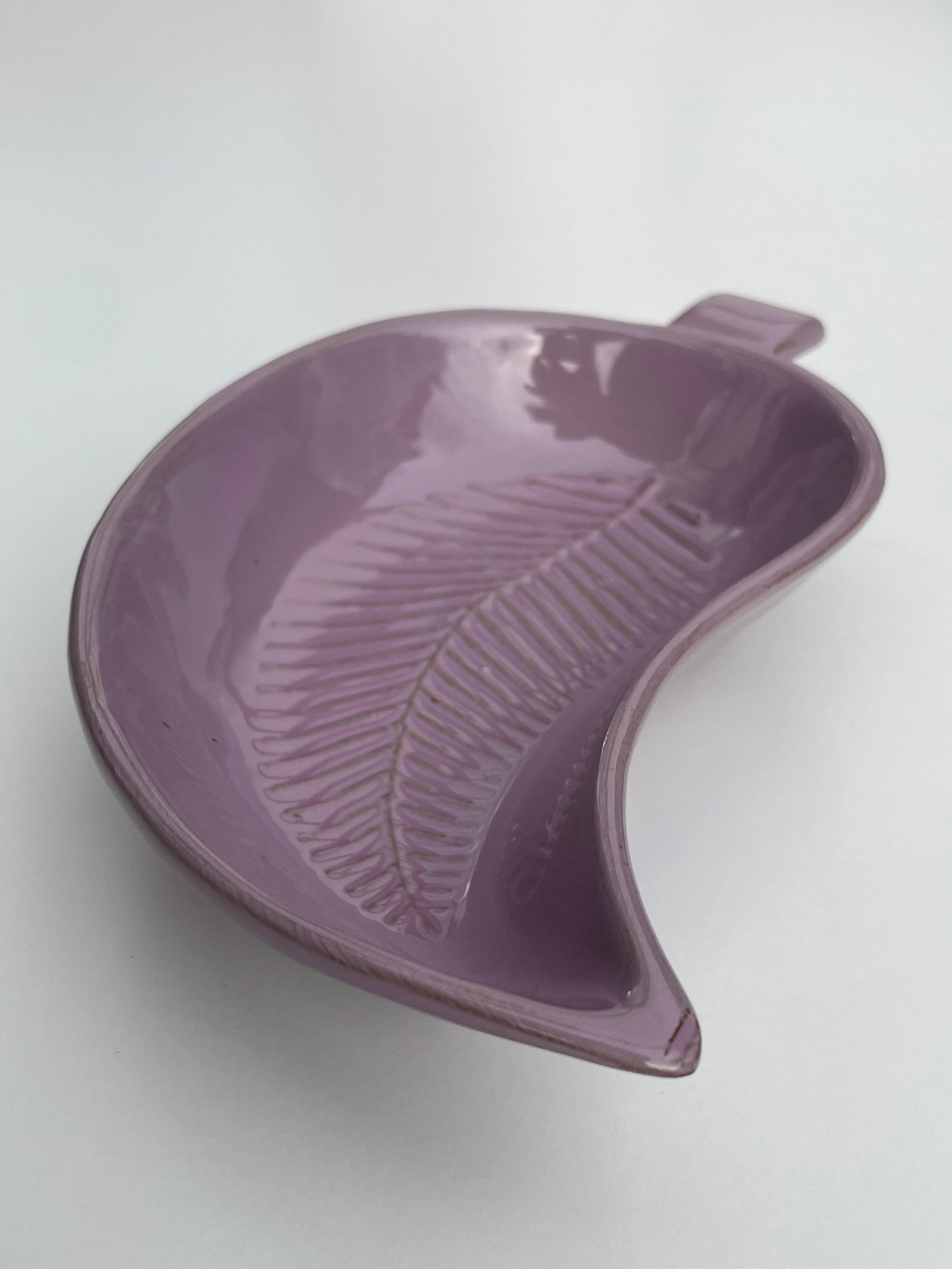 20th Century Scandinavian Modern Lilac Leaf Ceramic Vide Poche Dish, 1960s For Sale