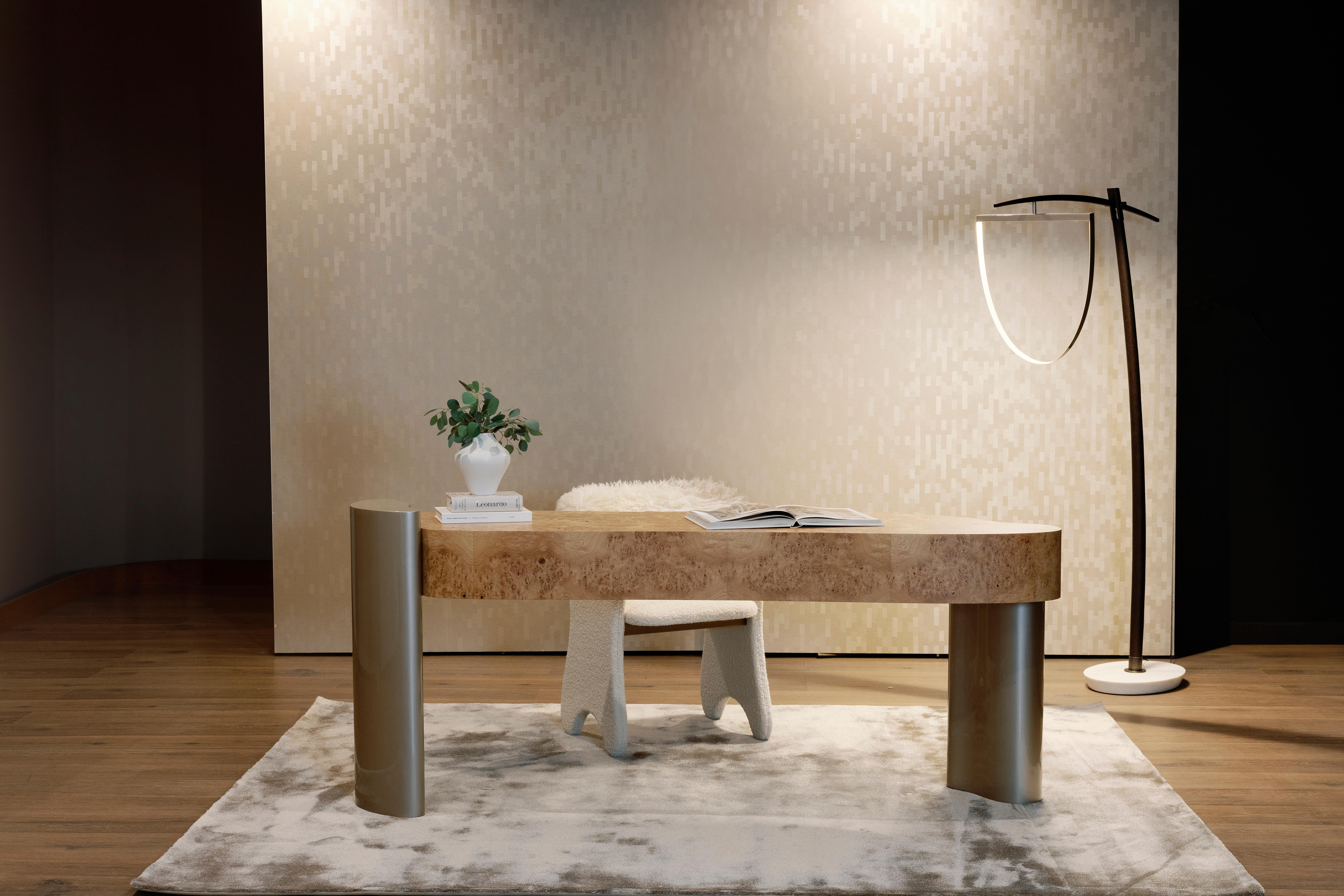 XXIe siècle et contemporain Lampadaire moderne Lima, laiton et marbre Calacatta, fait à la main Portugal Greenapple en vente