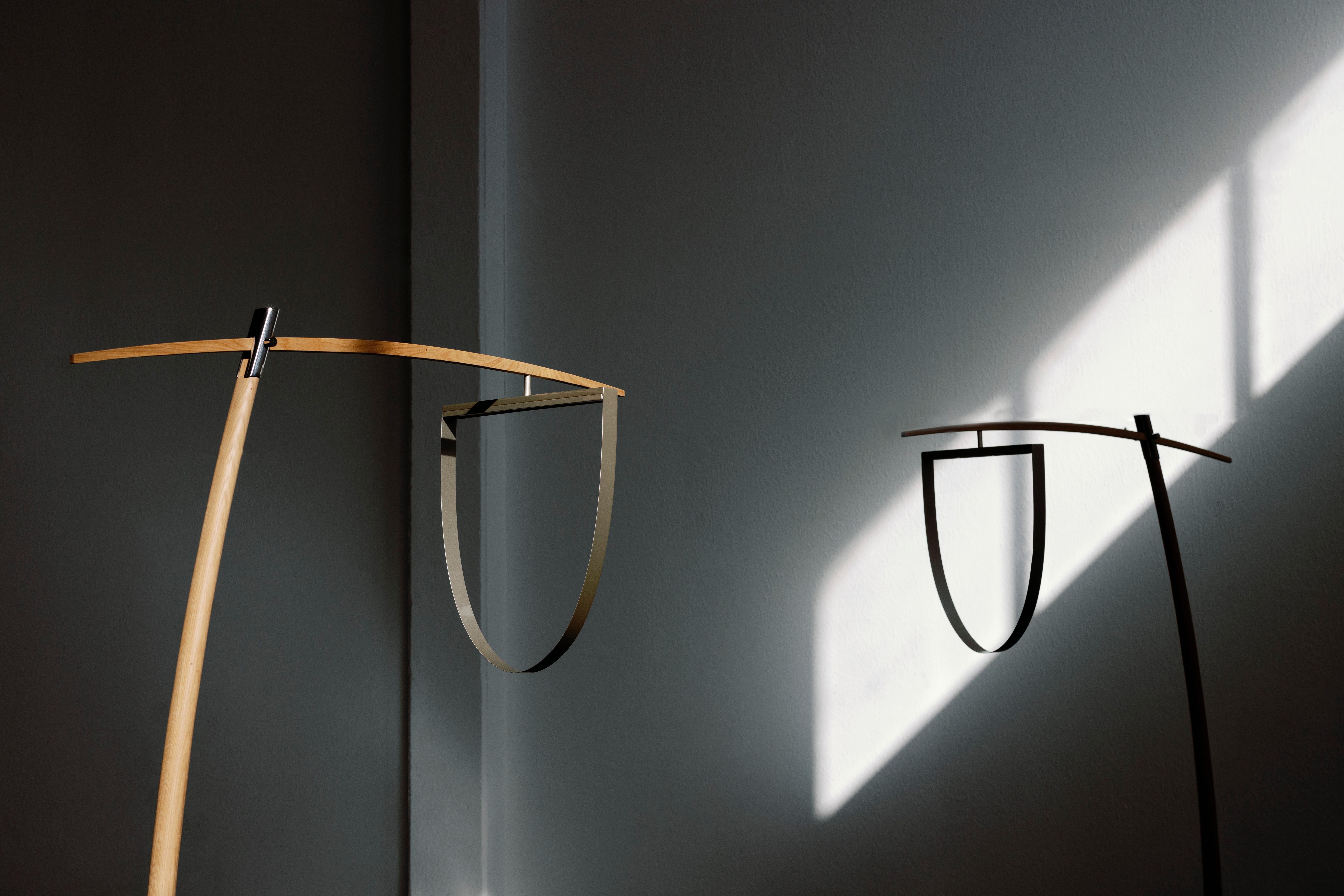 Lampada da terra moderna ad arco Lima, Oak in marmo Calacatta, fatta a mano in Portogallo Greenapple in vendita 7