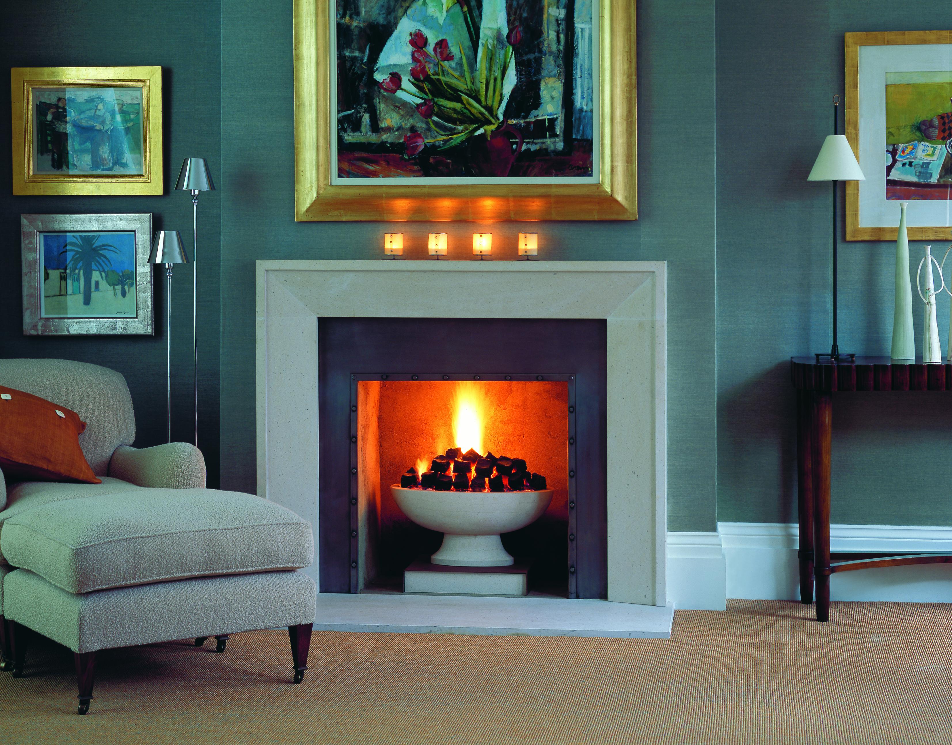 The metro mantelpiece from Chesneys' Contemporary Collection, carved in Classico limestone. 

Opening dimensions: 40