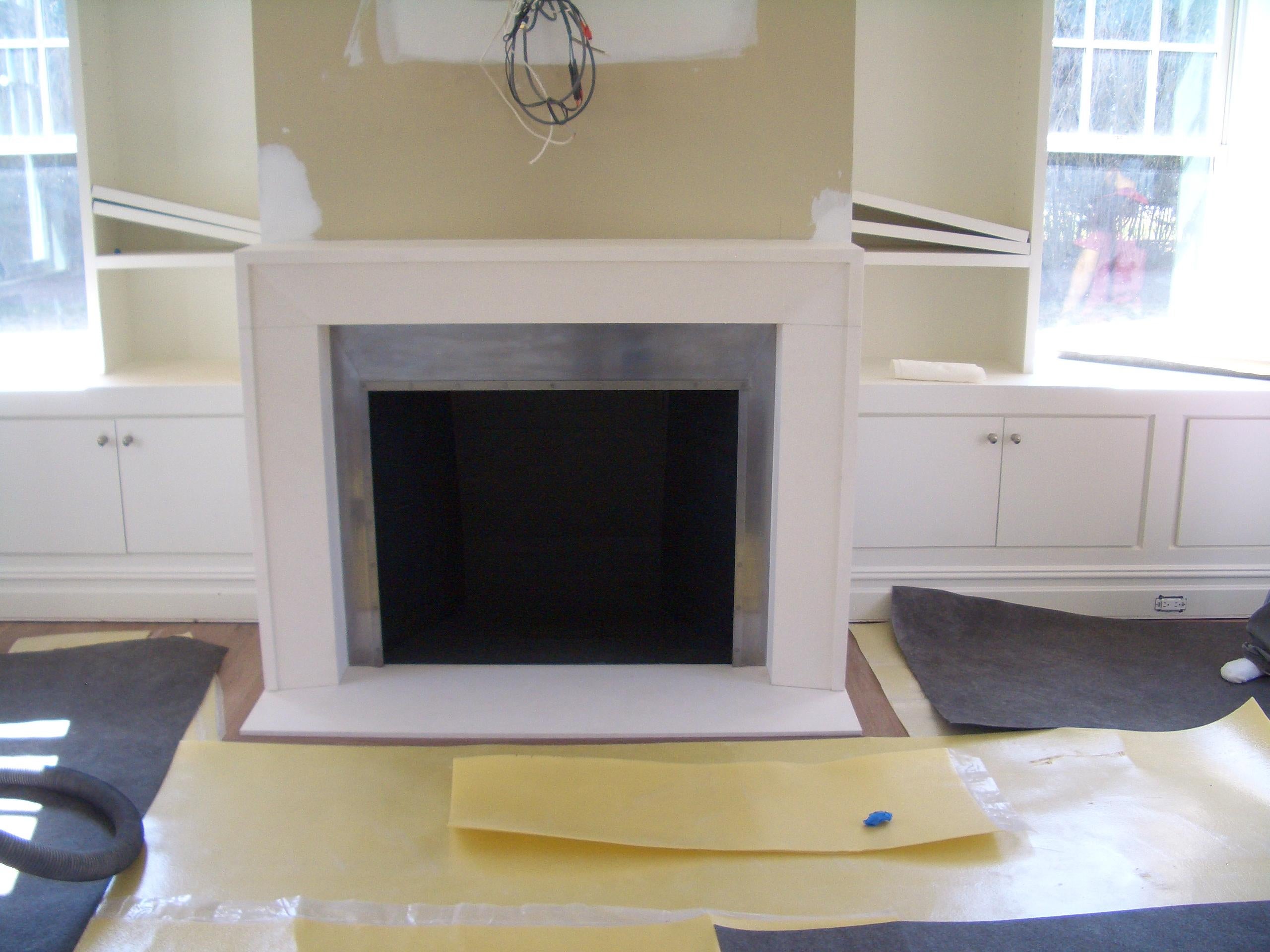 Modern Limestone Frame Mantelpiece In New Condition In New York, NY