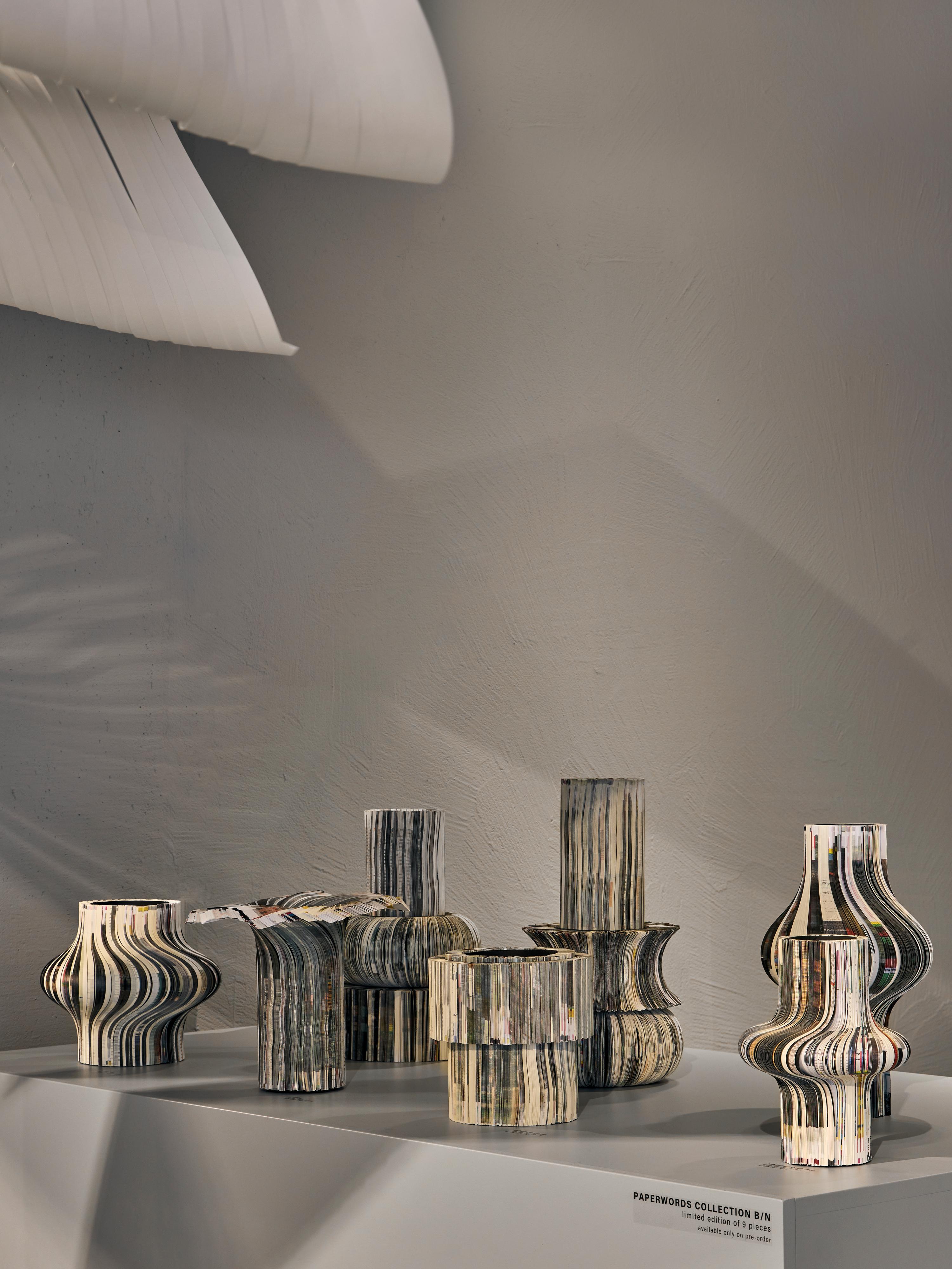 Modern Limited Edition Dilmos Paper Sculpture Vase Daniele Papuli Handmade B/W For Sale 1