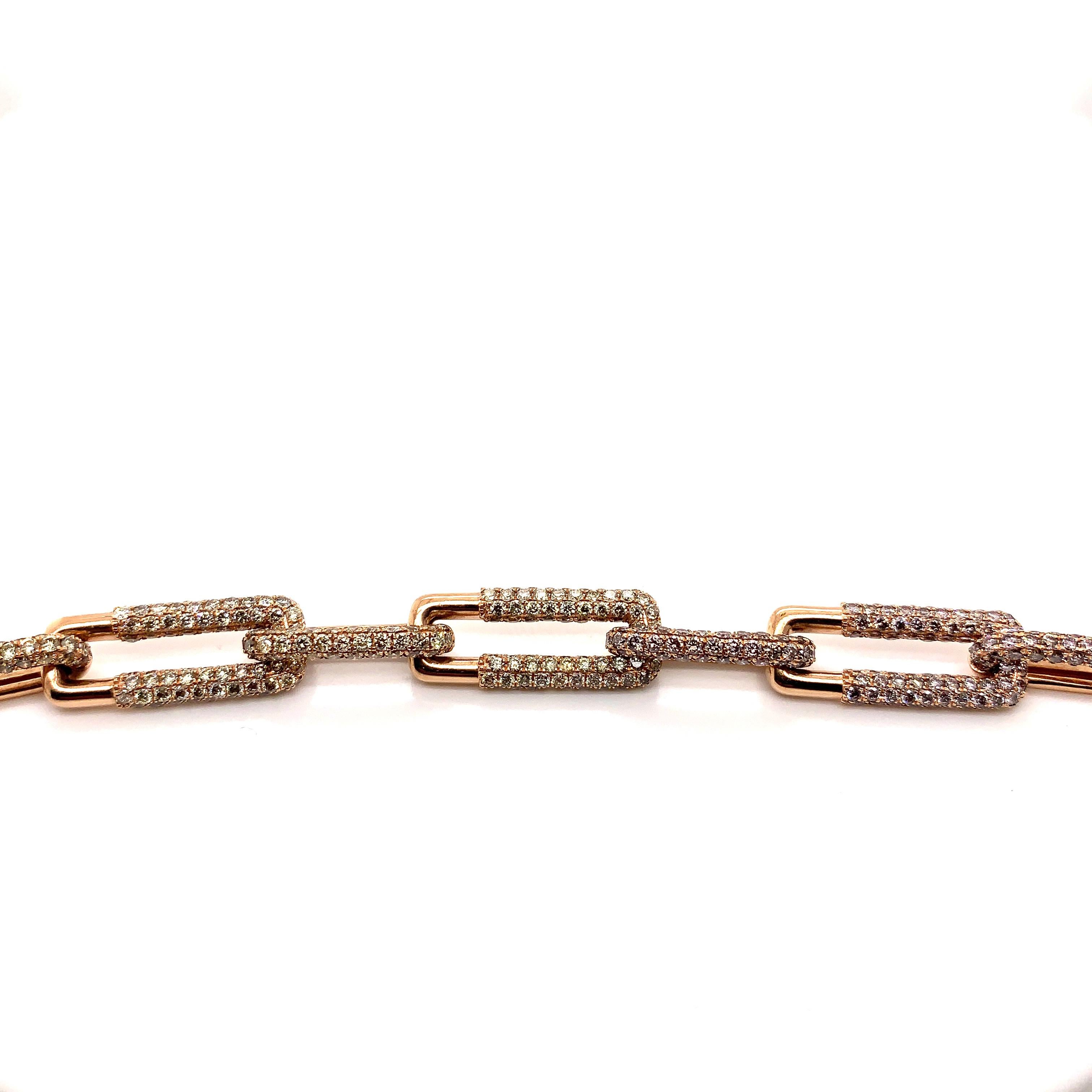Modern Links Chain in 18 Karat Rose Gold with Natural Fancy Color Diamonds In New Condition For Sale In Hong Kong, HK