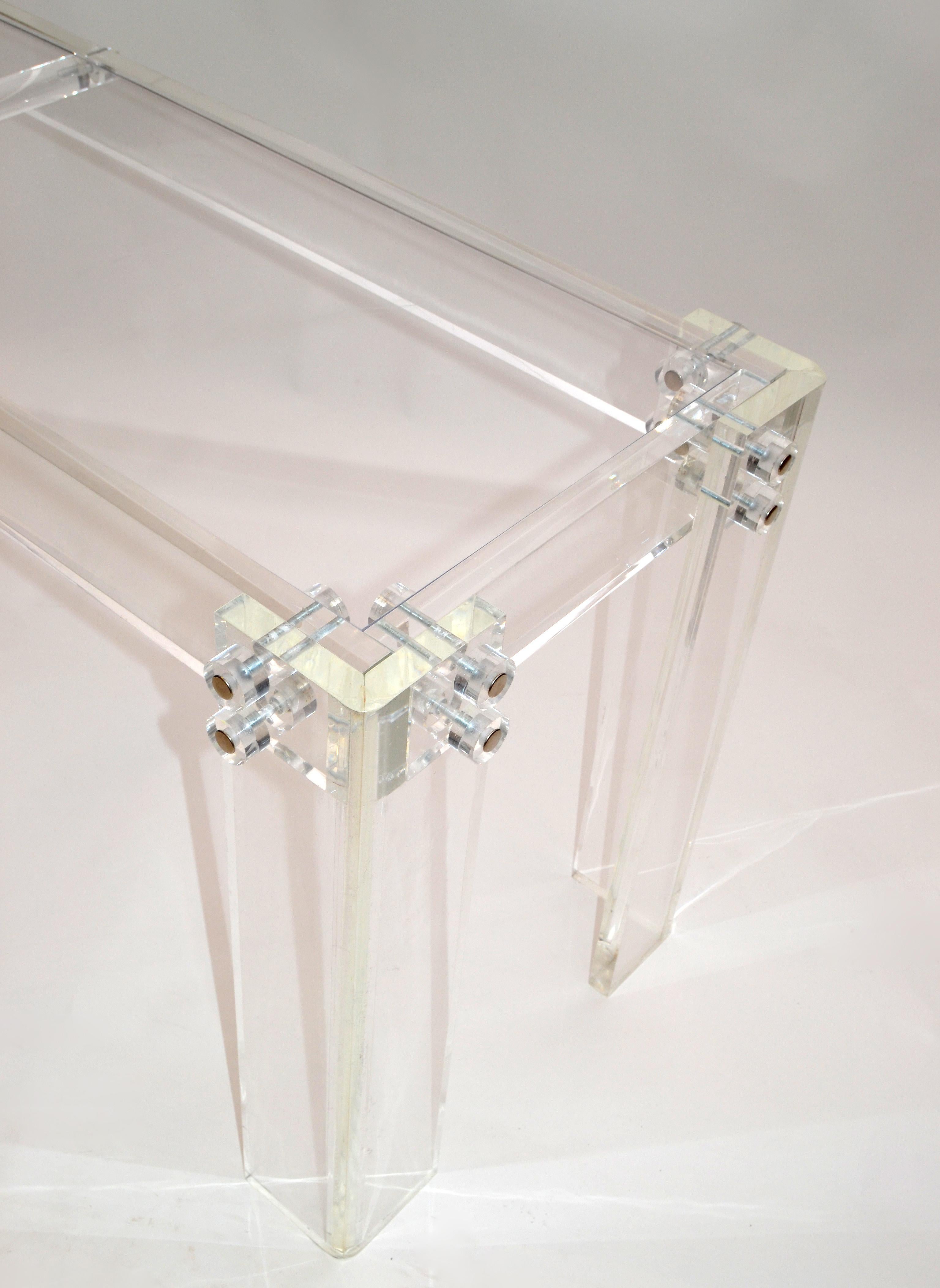 Modern Long Transparent Lucite Console, Hallway Table In Good Condition For Sale In Miami, FL