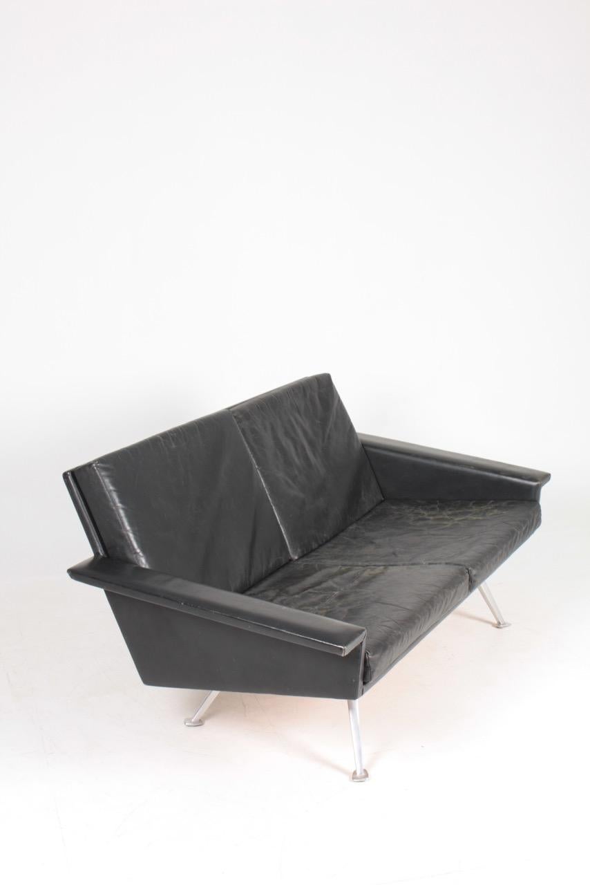 Modern Looking Midcentury Sofa in Patinated Leather, Danish Design, 1960s 1