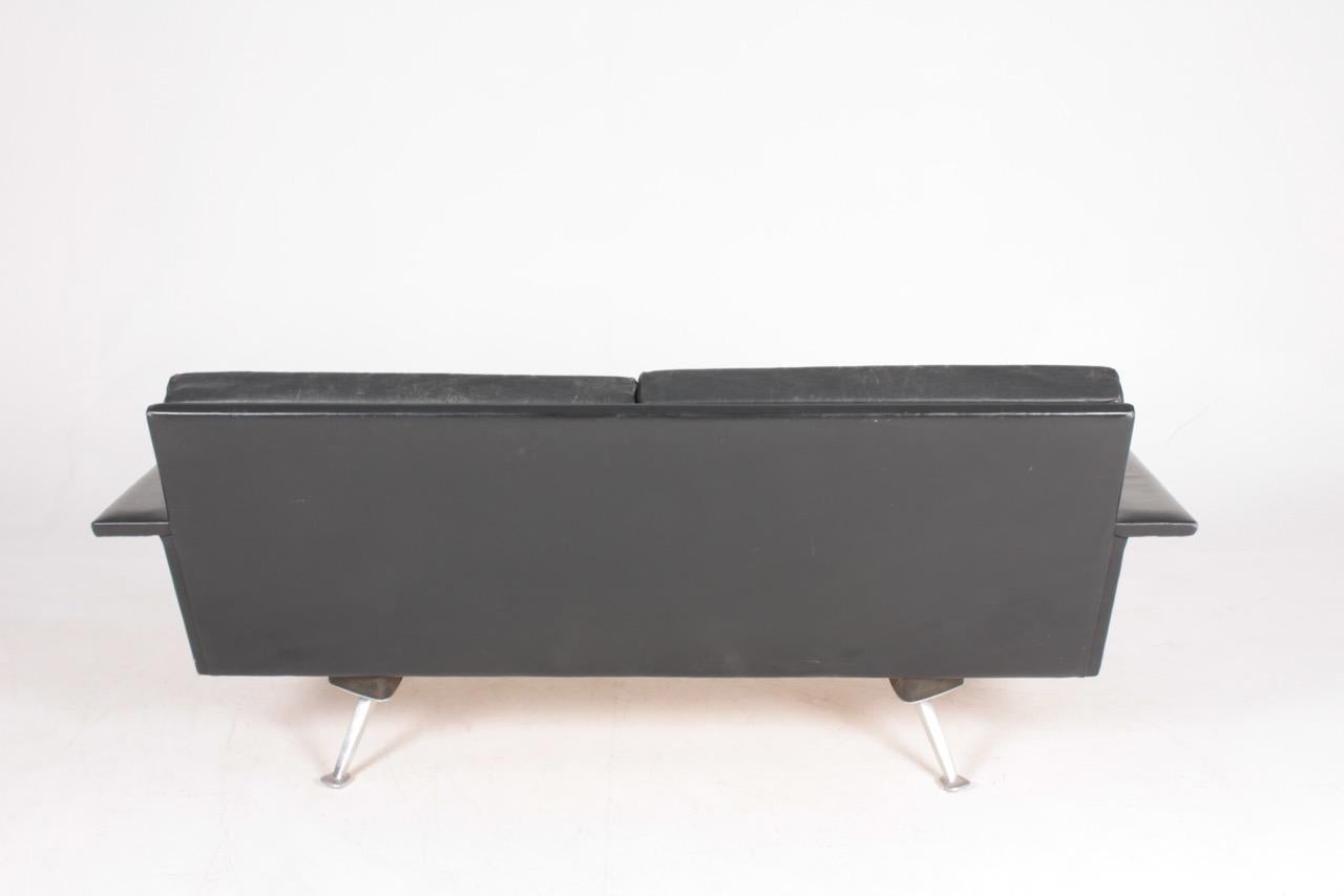 Modern Looking Midcentury Sofa in Patinated Leather, Danish Design, 1960s 4
