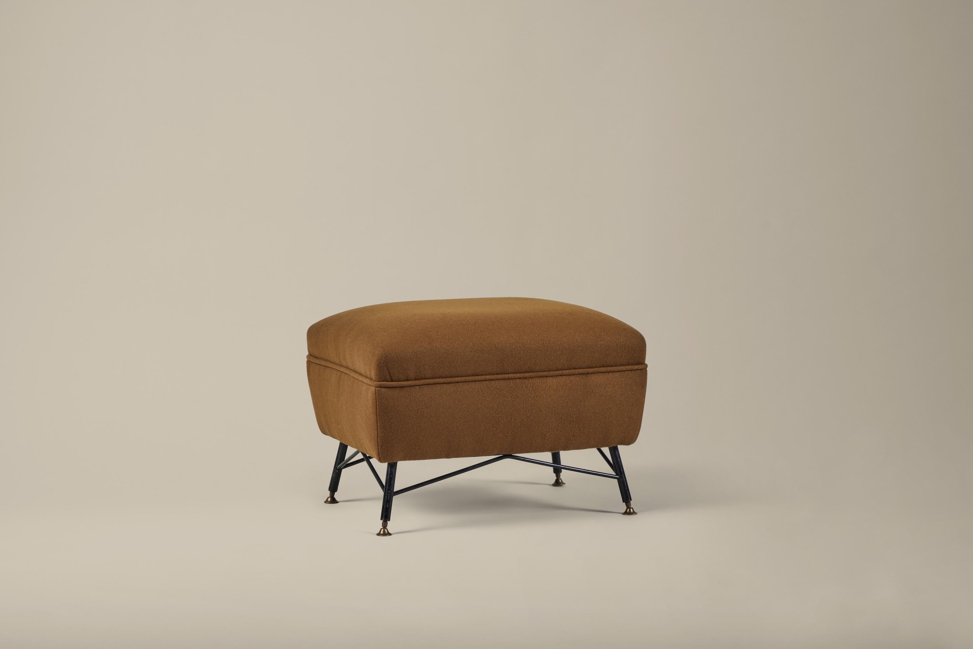 Modern Lounge Chair and Ottoman 5