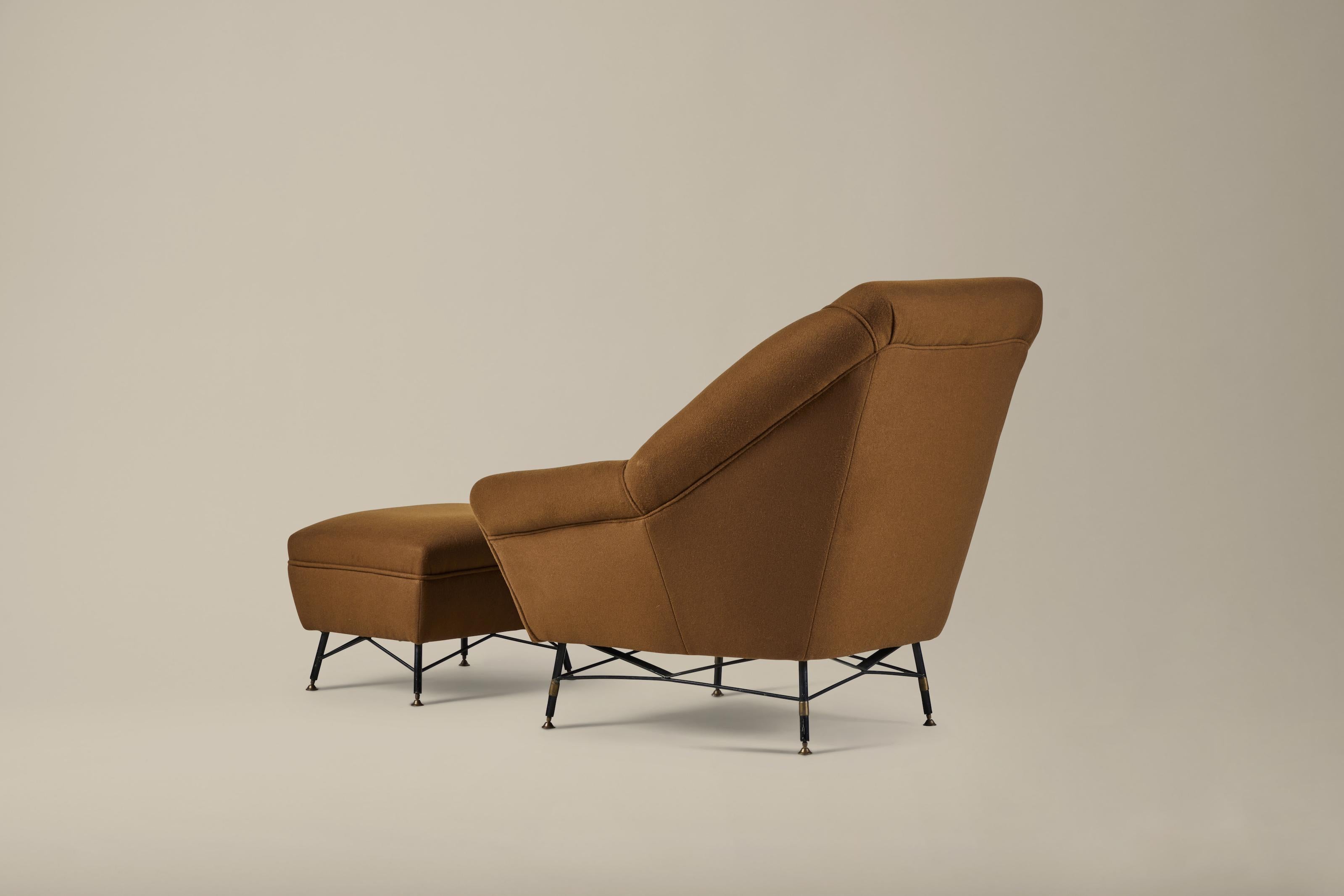 Modern Lounge Chair and Ottoman 3
