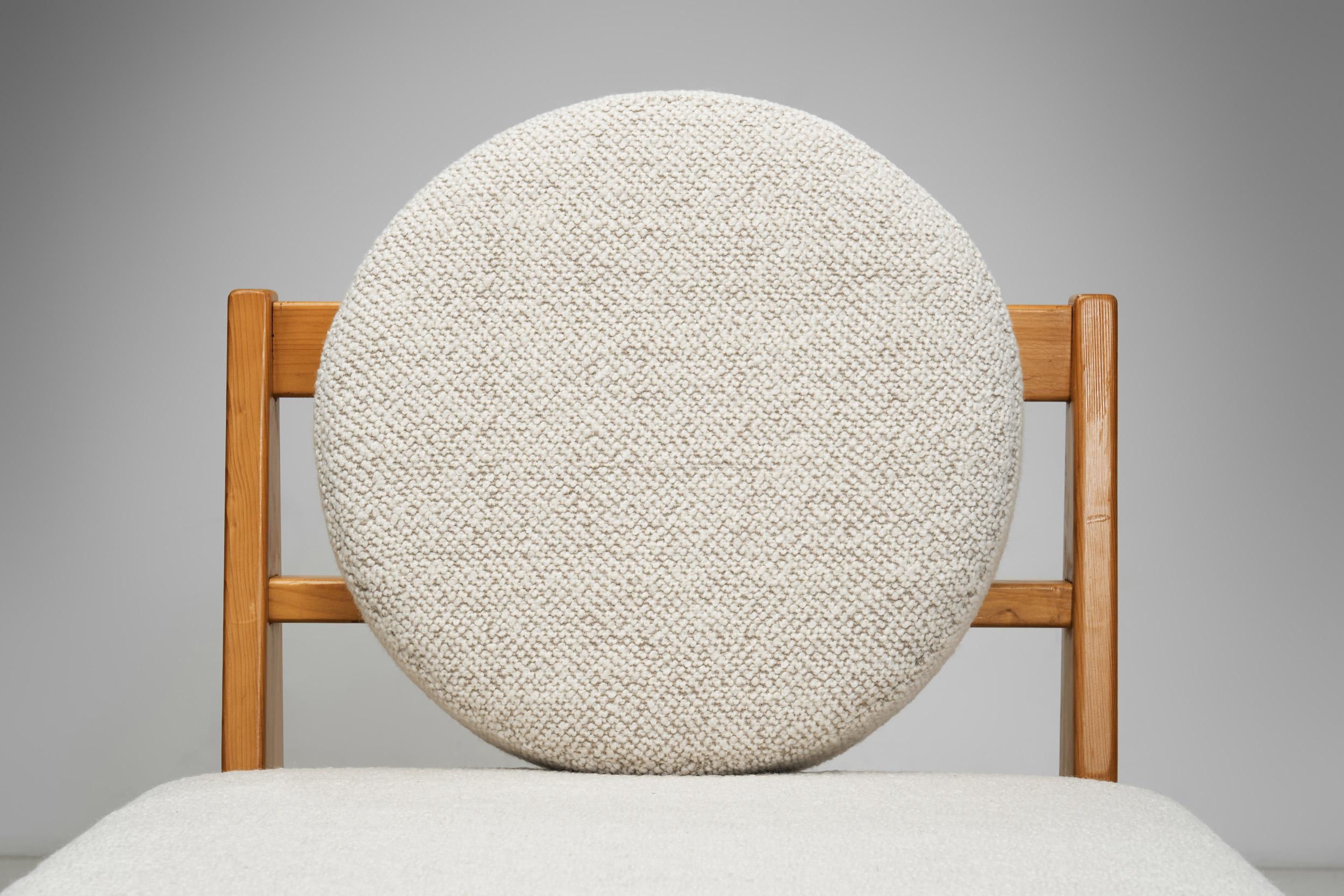 Chaise longue moderne avec tapisserie en bouclette, Europe, milieu du 20e siècle en vente 1