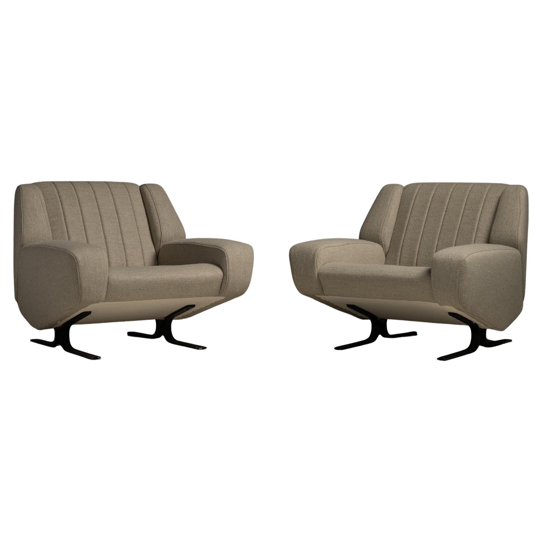 Modern Lounge Chairs, Italy 1970 For Sale