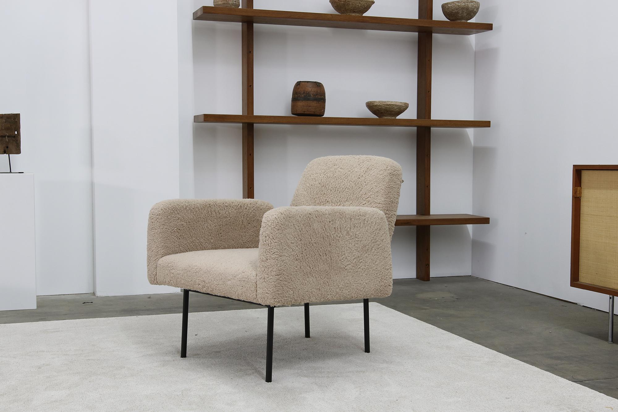 Living Room Set Sofa + 2 Lounge Chairs Nathan Lindberg Teddy Fur Sheepskin For Sale 3