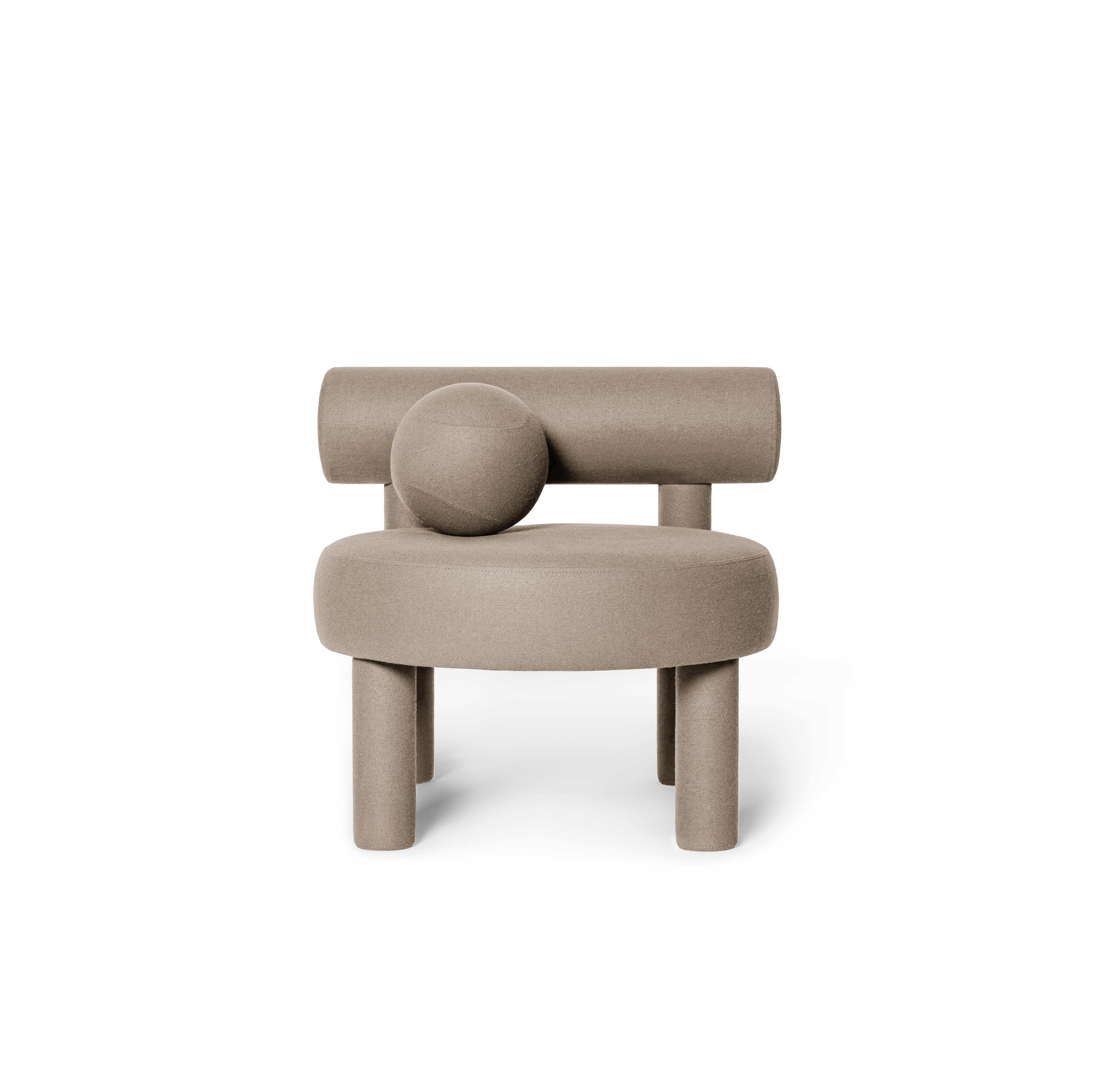 Moderner niedriger Stuhl „Gropius CS1“ von NOOM, Grau (Wolle) im Angebot