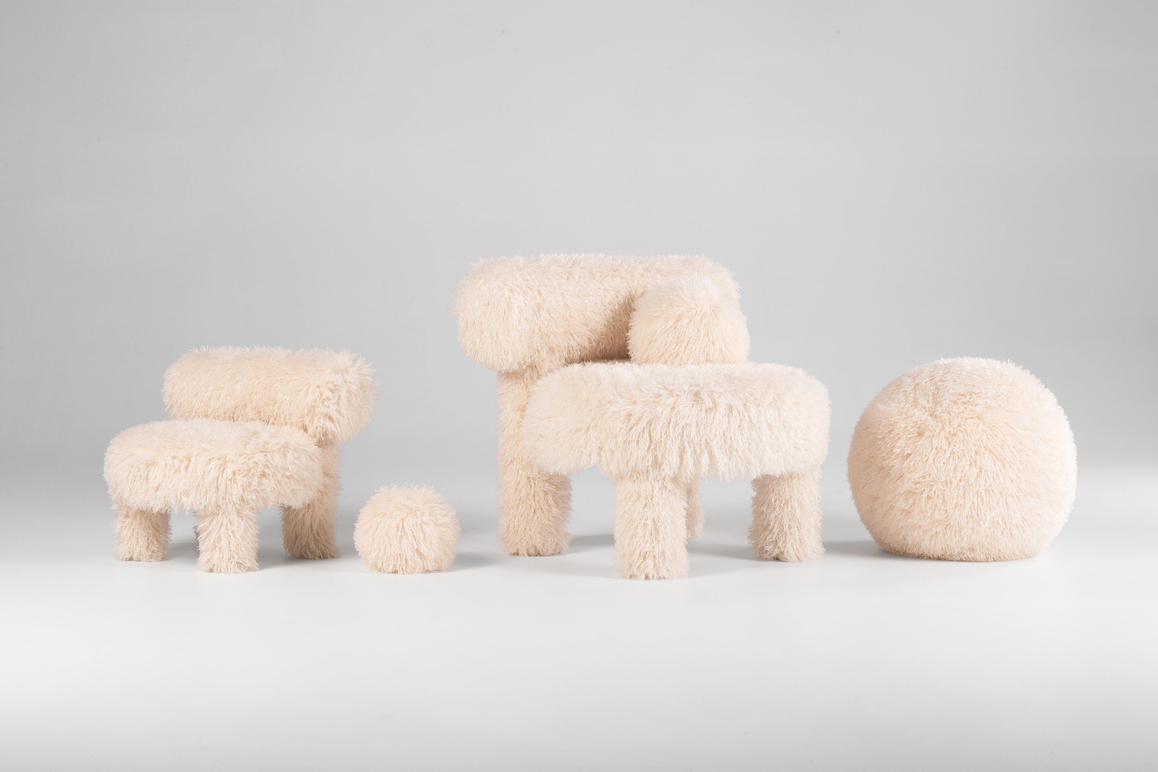 Modern Low Chair Gropius CS1 Fluffy Edition with Ottoman in Faux Fur by NOOM For Sale 4