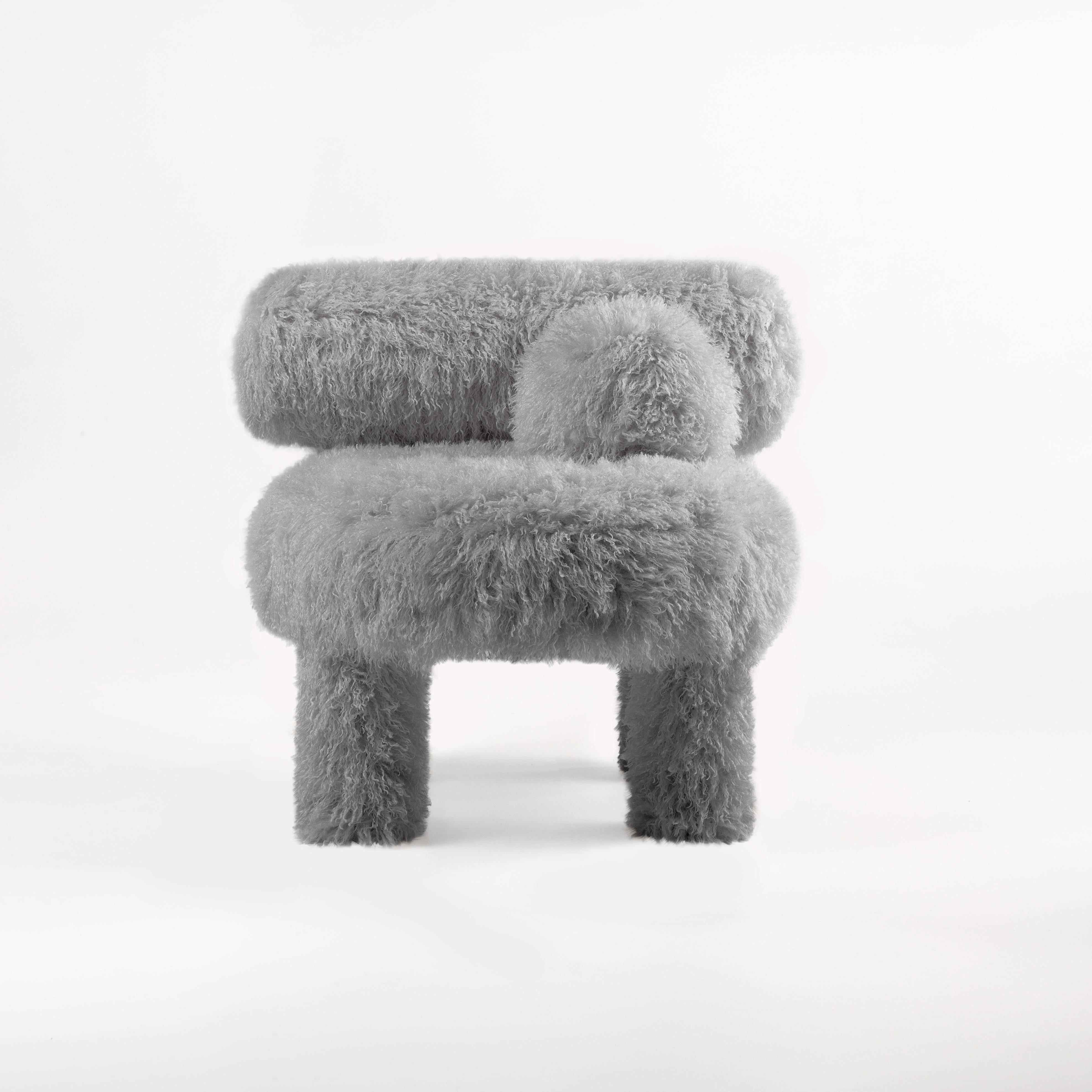 Chaise basse moderne Gropius CS1 moelleuse en fausse fourrure de sable azur de première qualité par NOOM en vente 11