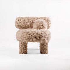 Poltroncina moderna Gropius CS1 Fluffy in ecopelliccia Premium Azur Sand di NOOM