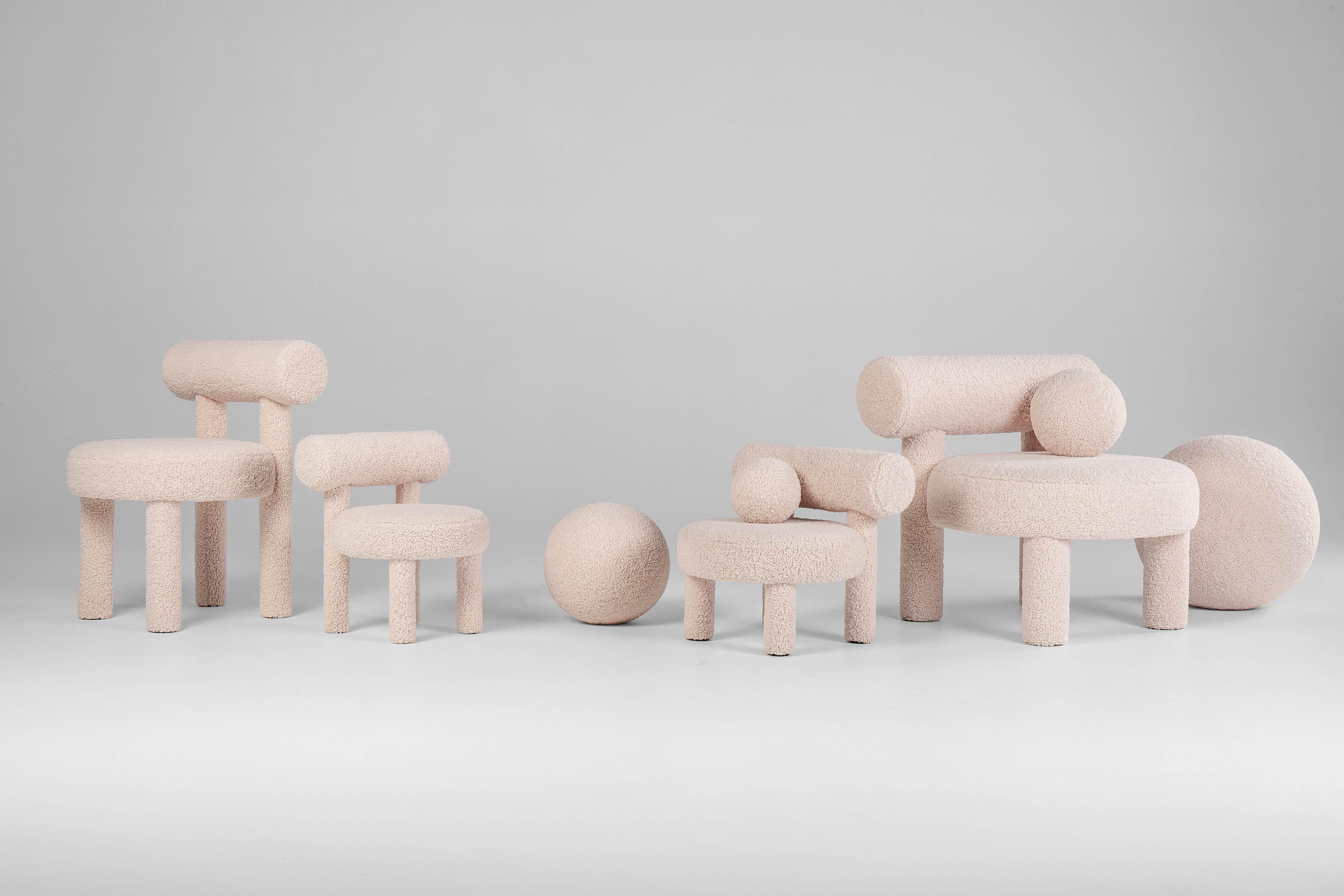Chaise basse Gropius CS1 avec pouf en fausse peau de mouton par NOOM en vente 2