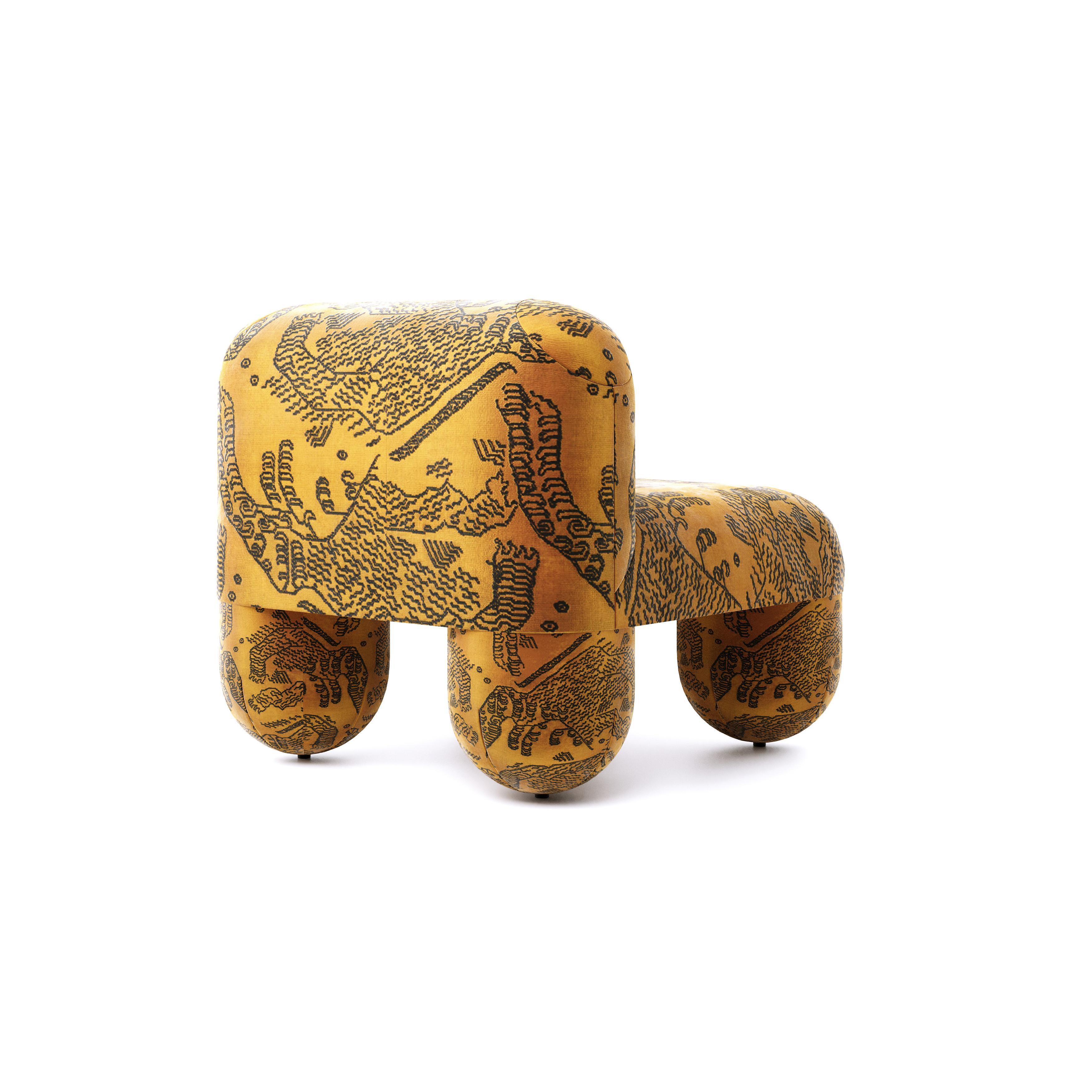 XXIe siècle et contemporain Chaise basse moderne Hello in Dedar Tiger Mountain en velours jacquard graphite de Noom en vente