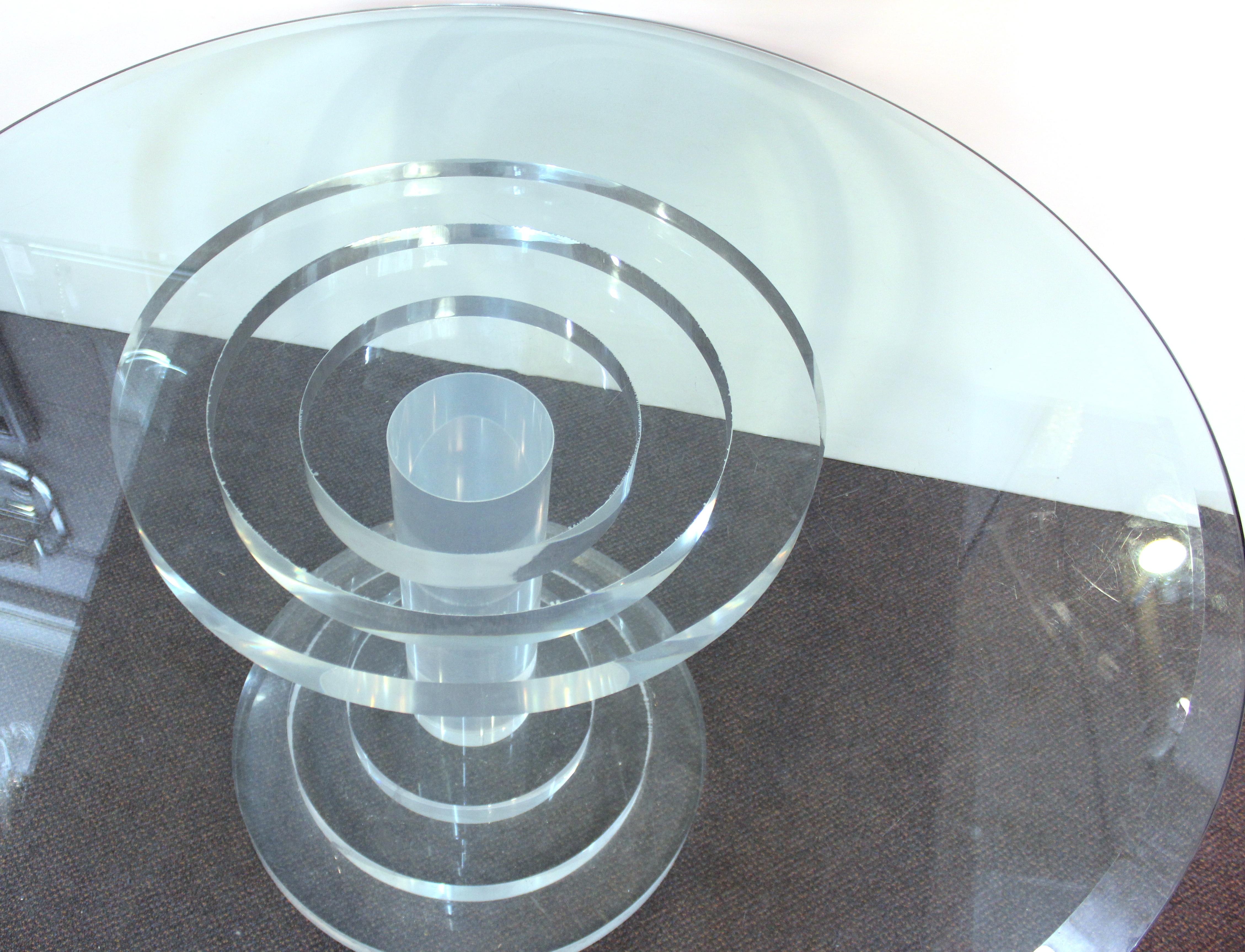 Modern Lucite and Glass Circular Dining Table In Good Condition In New York, NY
