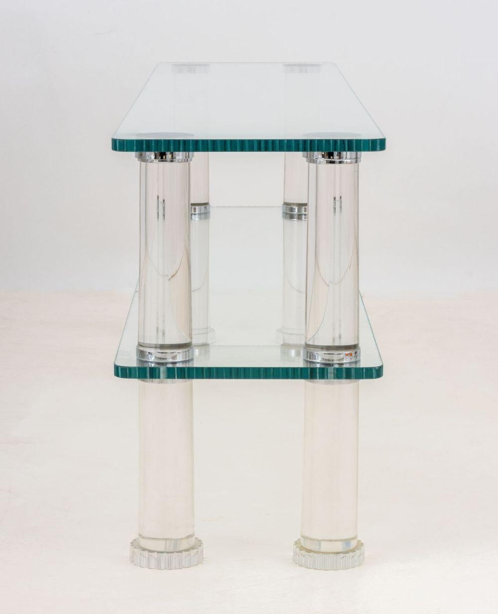 Moderne zweigeschossige Etagere aus Lucit und Glas im Angebot 2