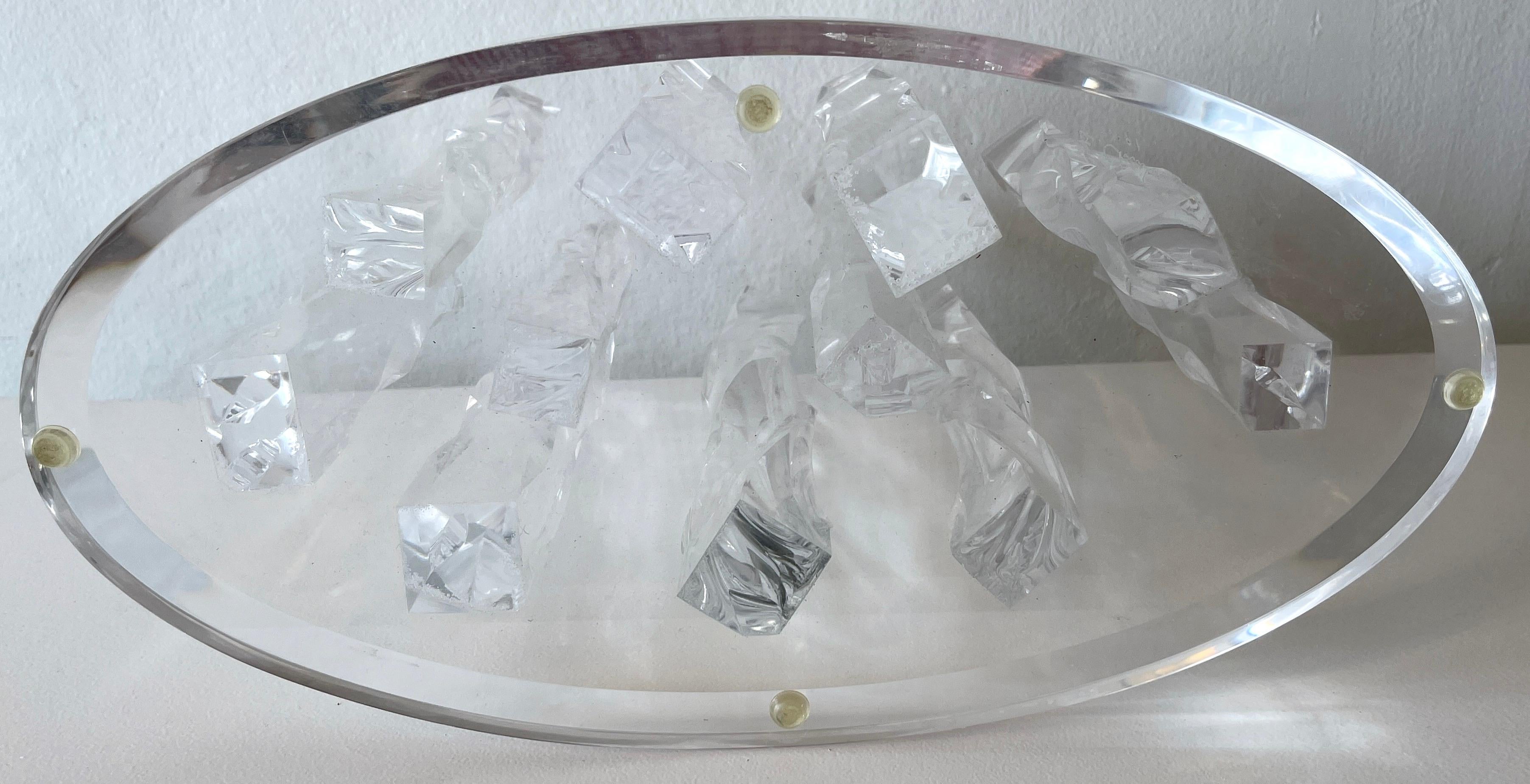 Scultura moderna in lucite 'Cityscape' Firmata, Z. Chaim '01 in vendita 2