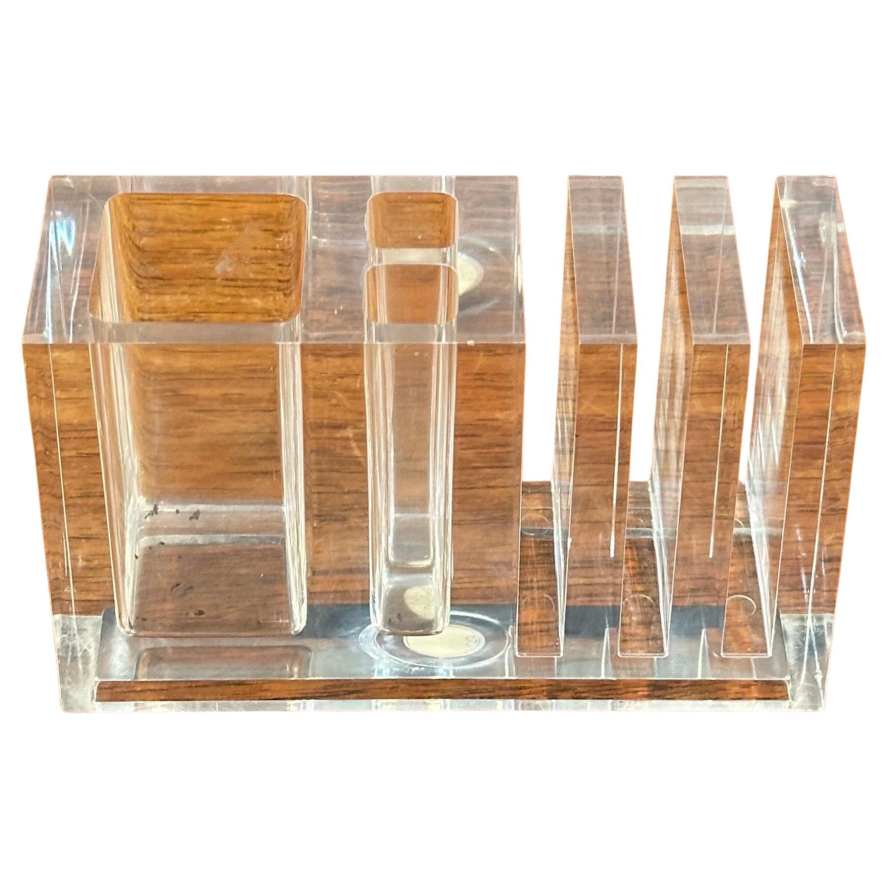 What is a desktop organizer?